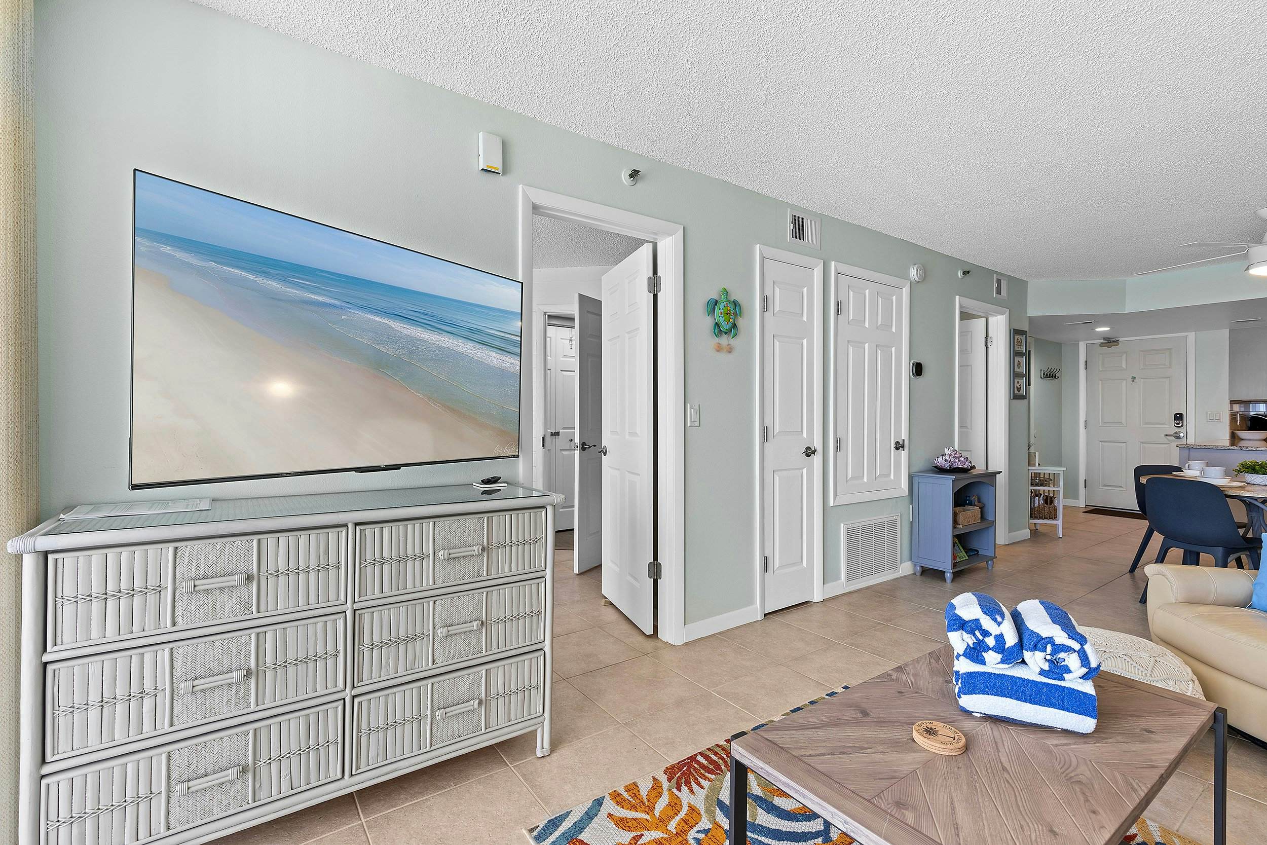 Oceania Beach Club 704