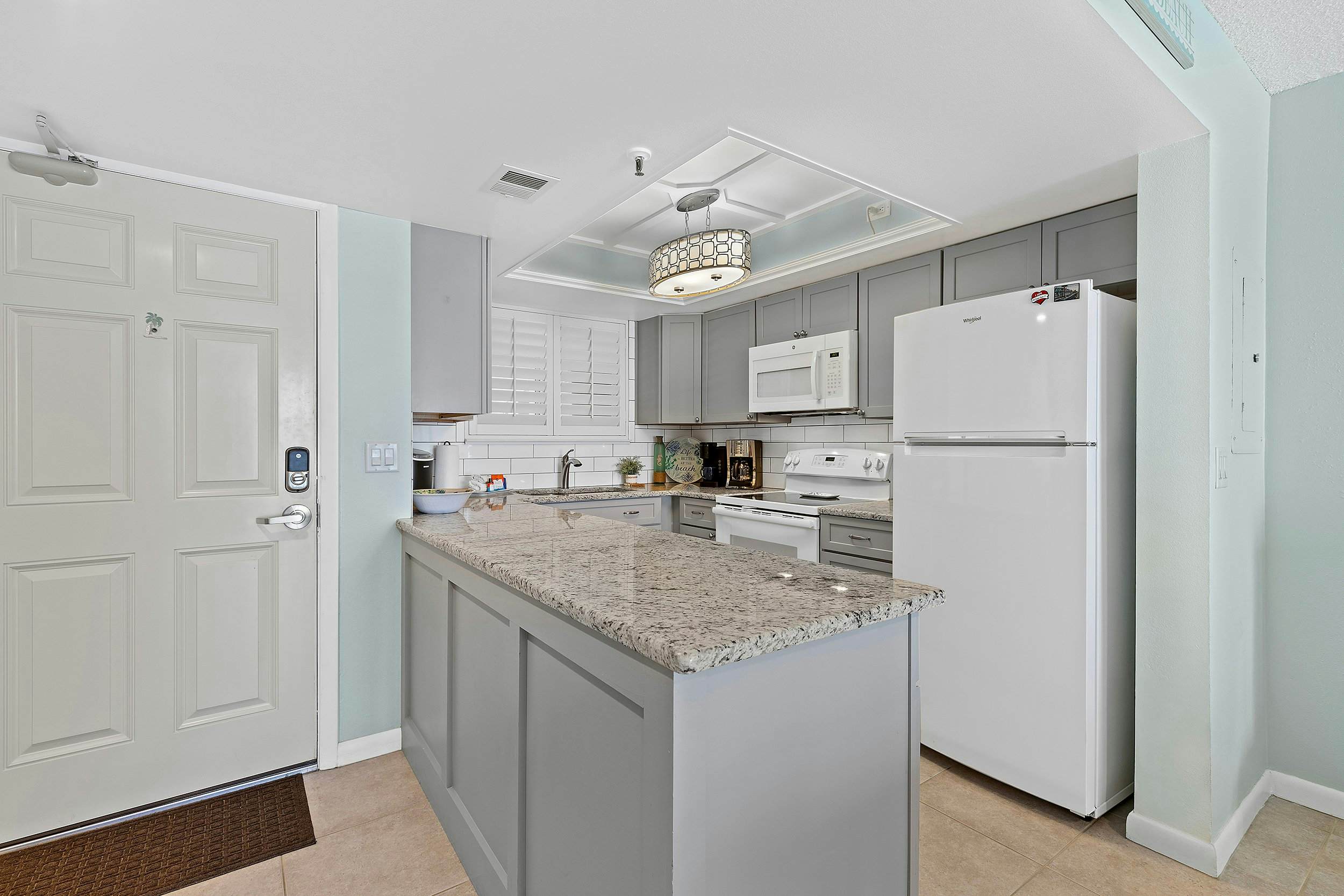 Oceania Beach Club 704