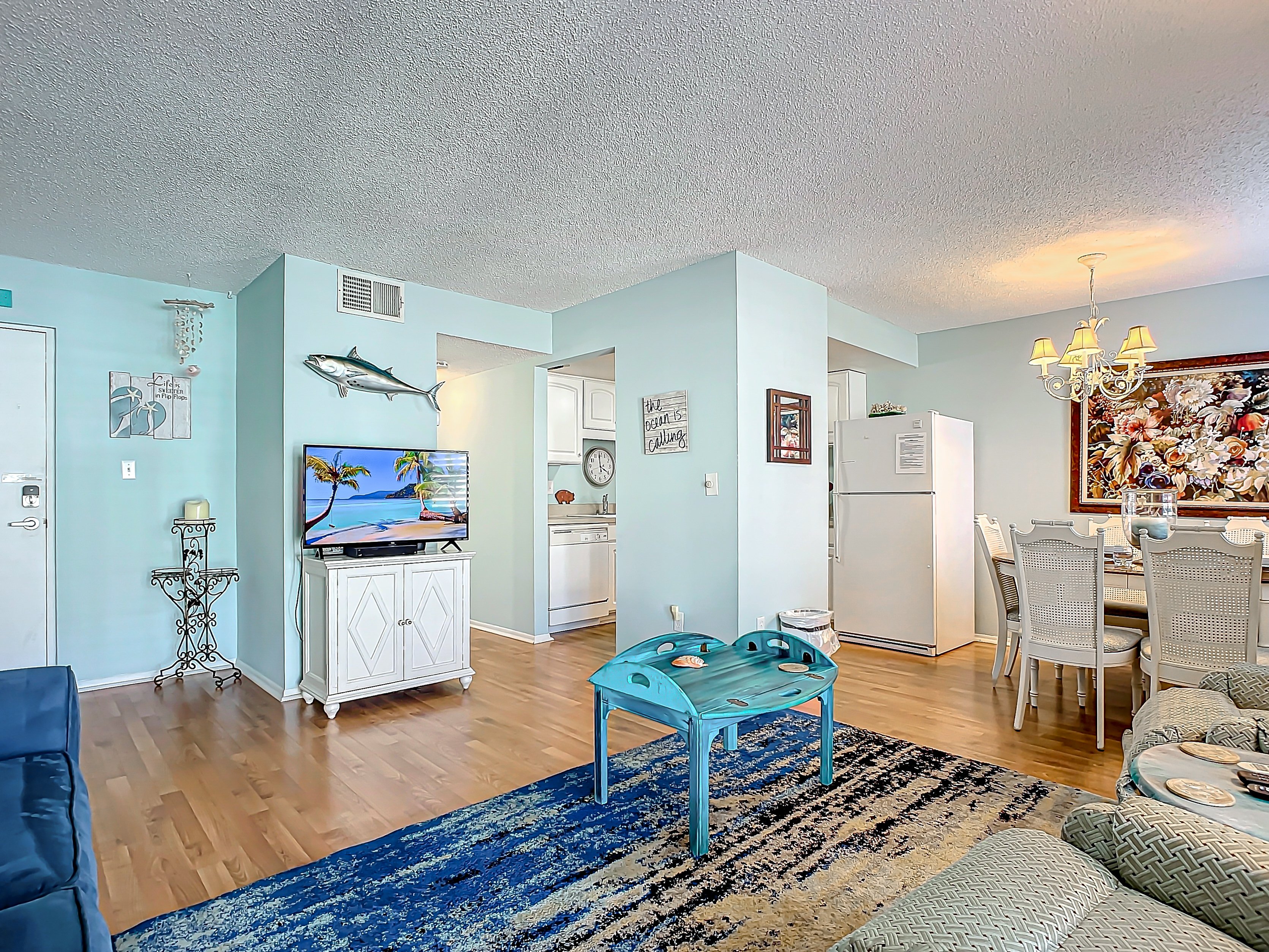 Beachfront Condo at Colony Beach Club - Ocean Views, Pool, Patio, Sleeps 4