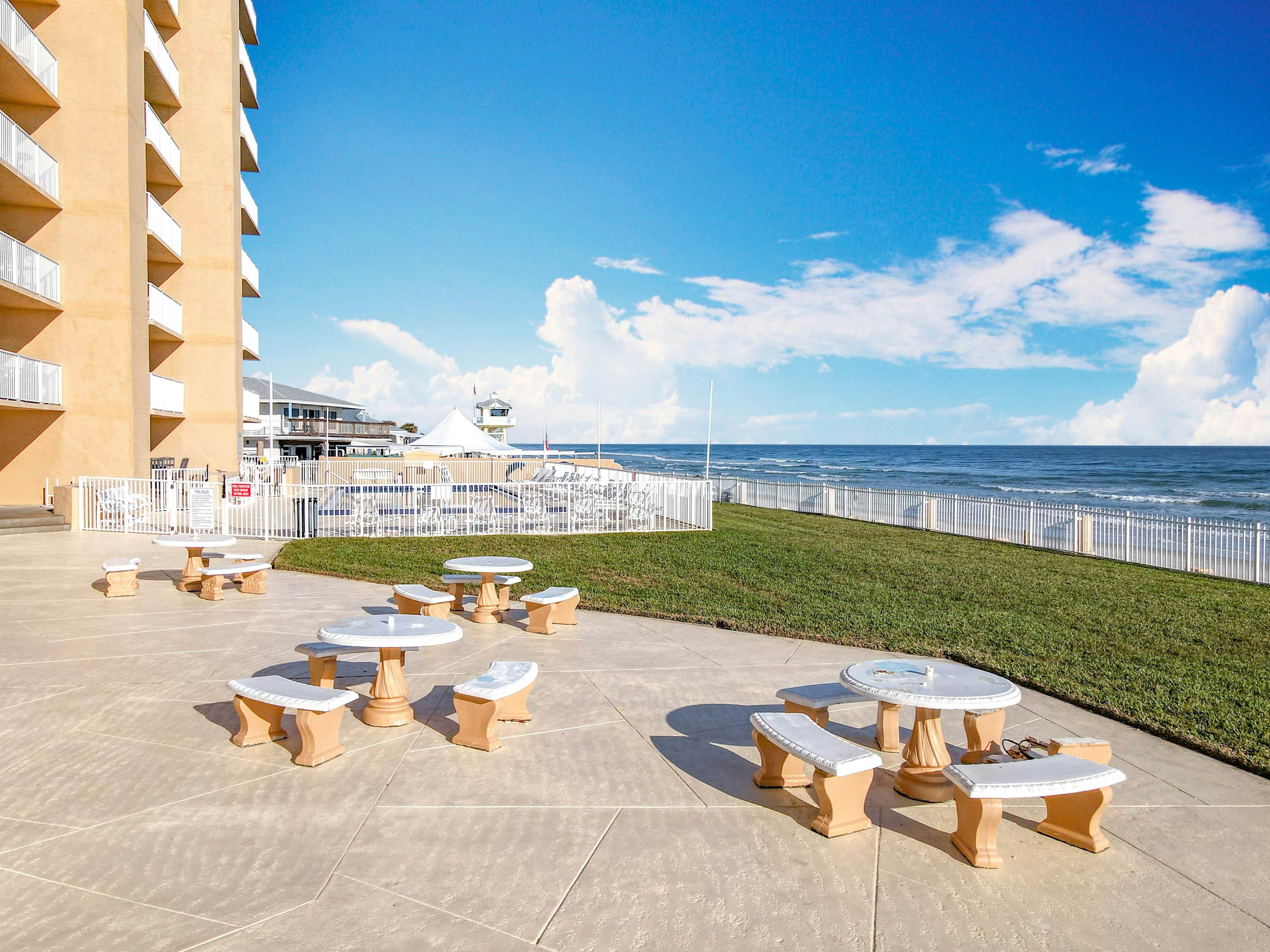 Oceania Beach Club 803