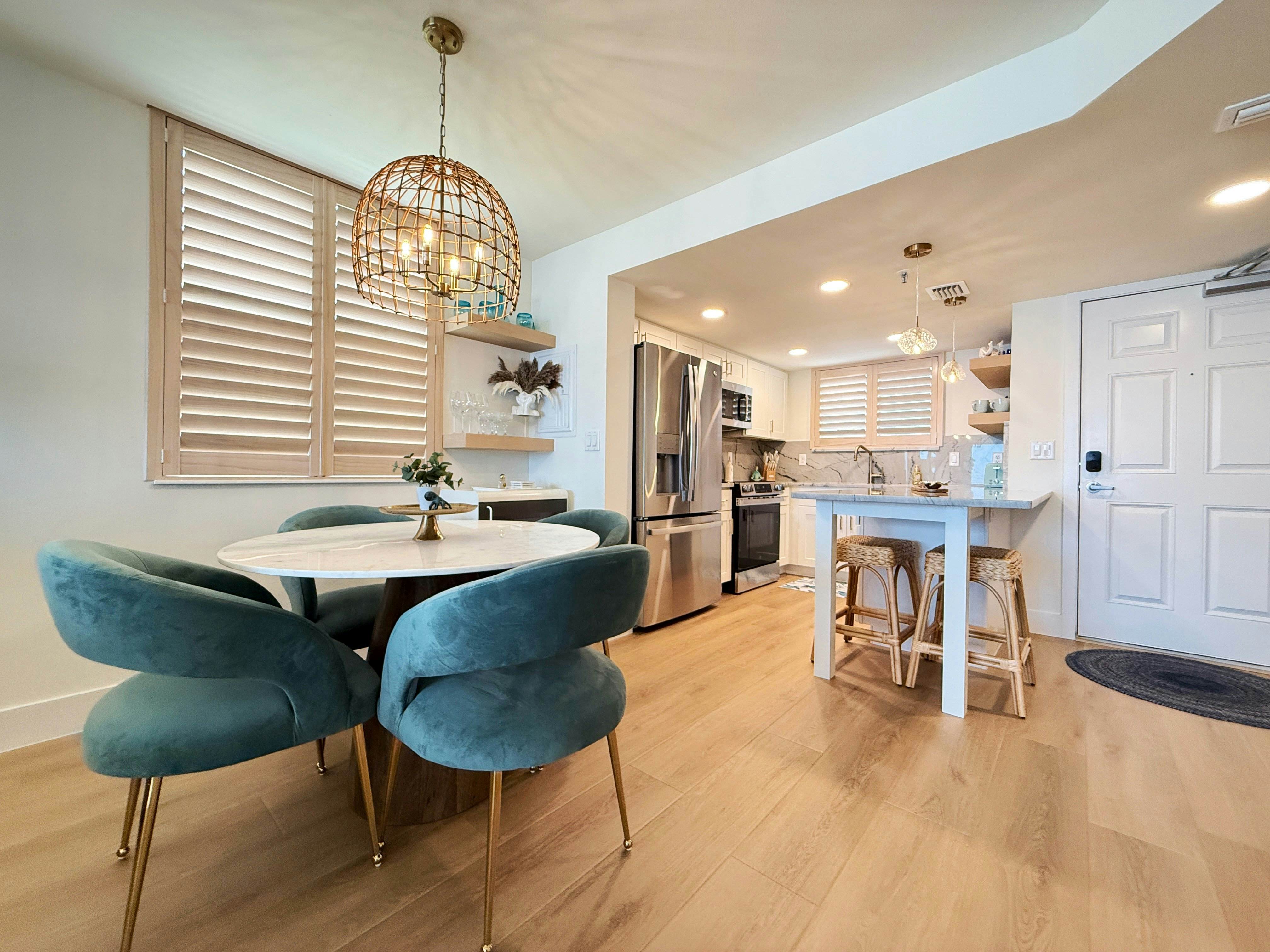 Oceania Beach Club 201