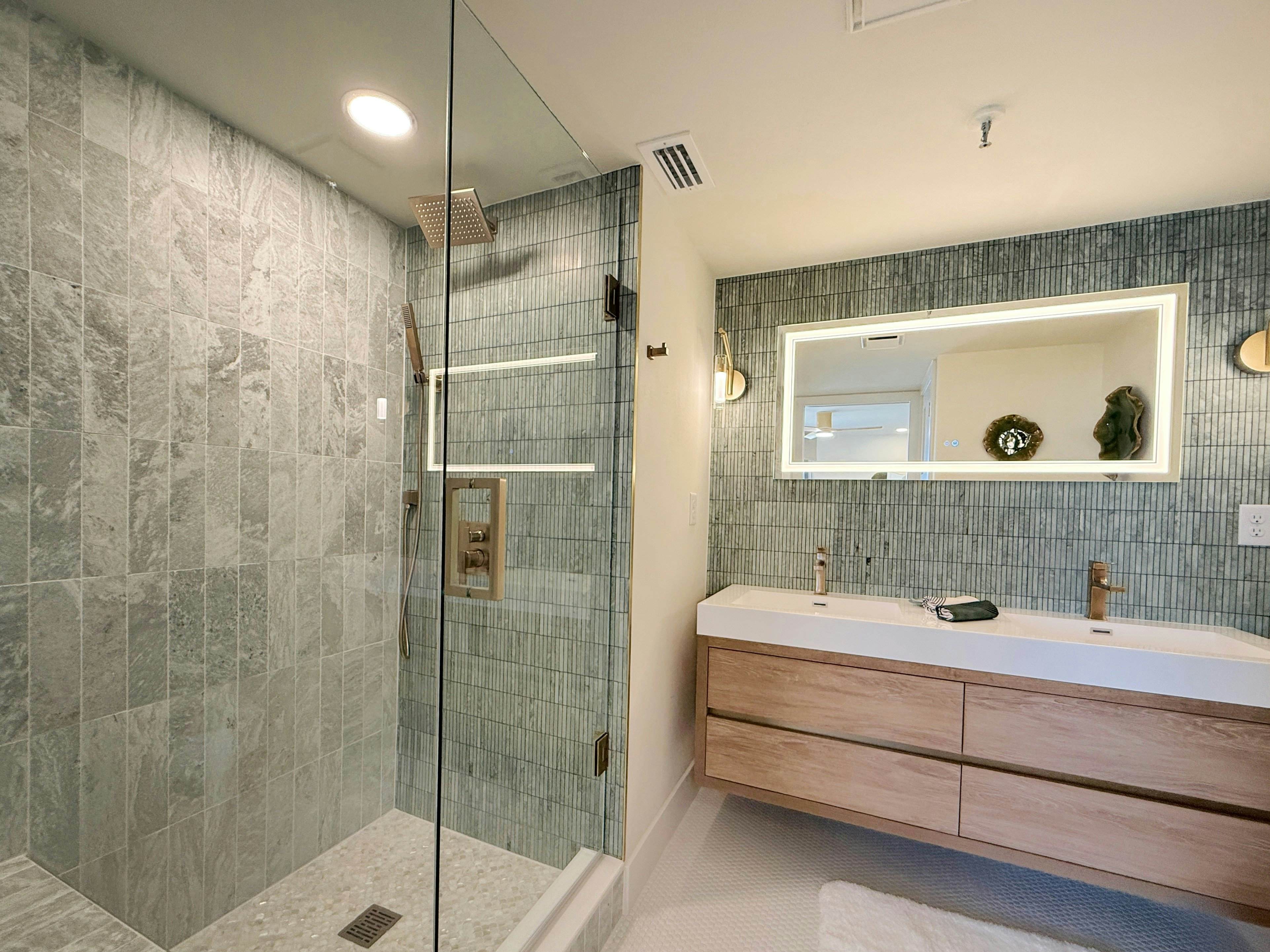 Oceania Beach Club 201