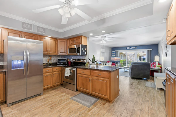 Cozy Ground-Floor Condo | Walk to Beach, Pool & Flagler Dining