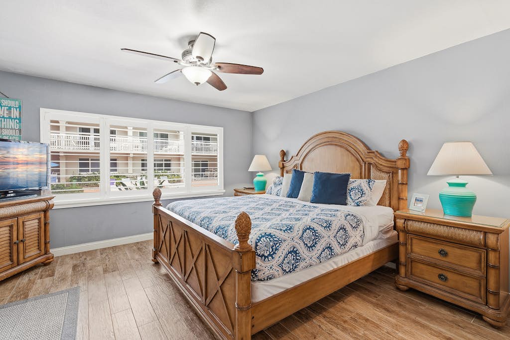Cozy Ground-Floor Condo | Walk to Beach, Pool & Flagler Dining