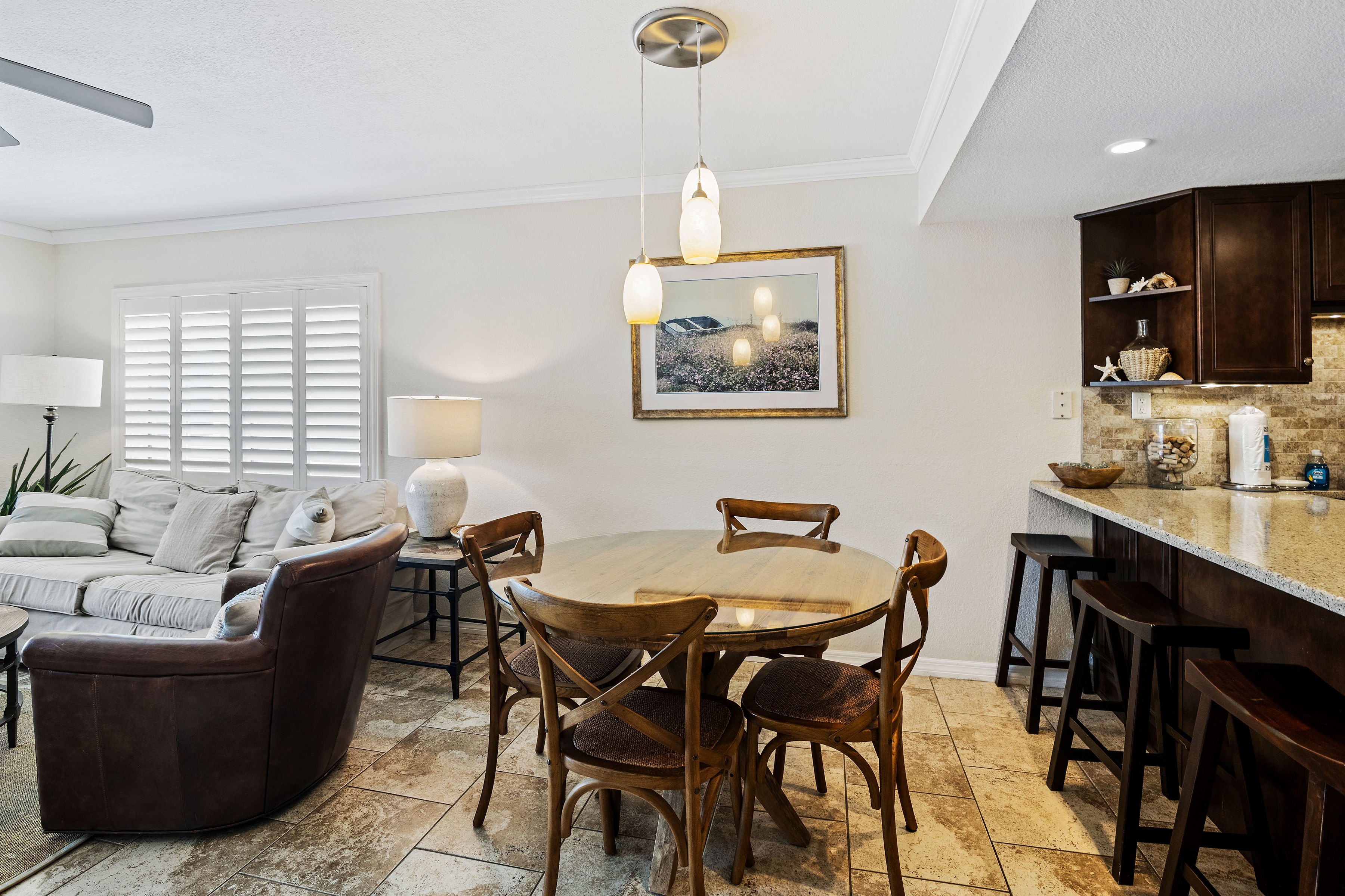 Walk to Beach, Pool & Flagler! Relaxed Condo w/ Balcony & Full Kitchen