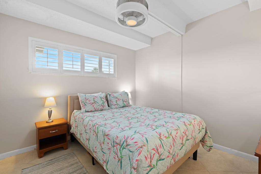 Steps to Sand 🌊 Ground Floor Condo in Quiet Oceanfront Community