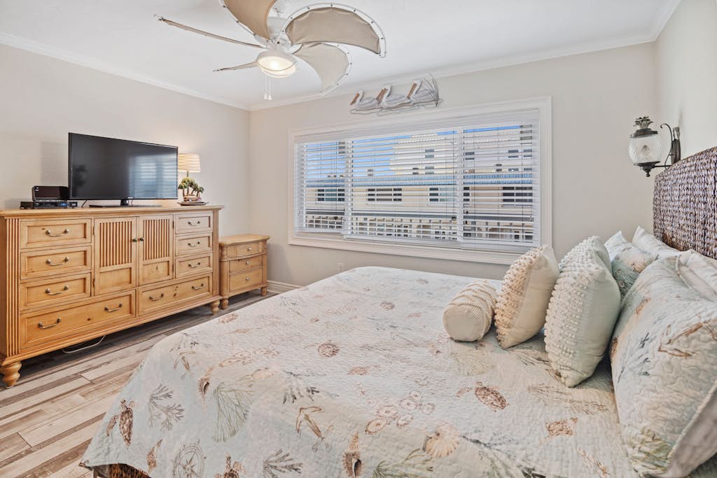 Ocean Front Comfort w/ Pool, Balcony & Steps to Flagler Avenue