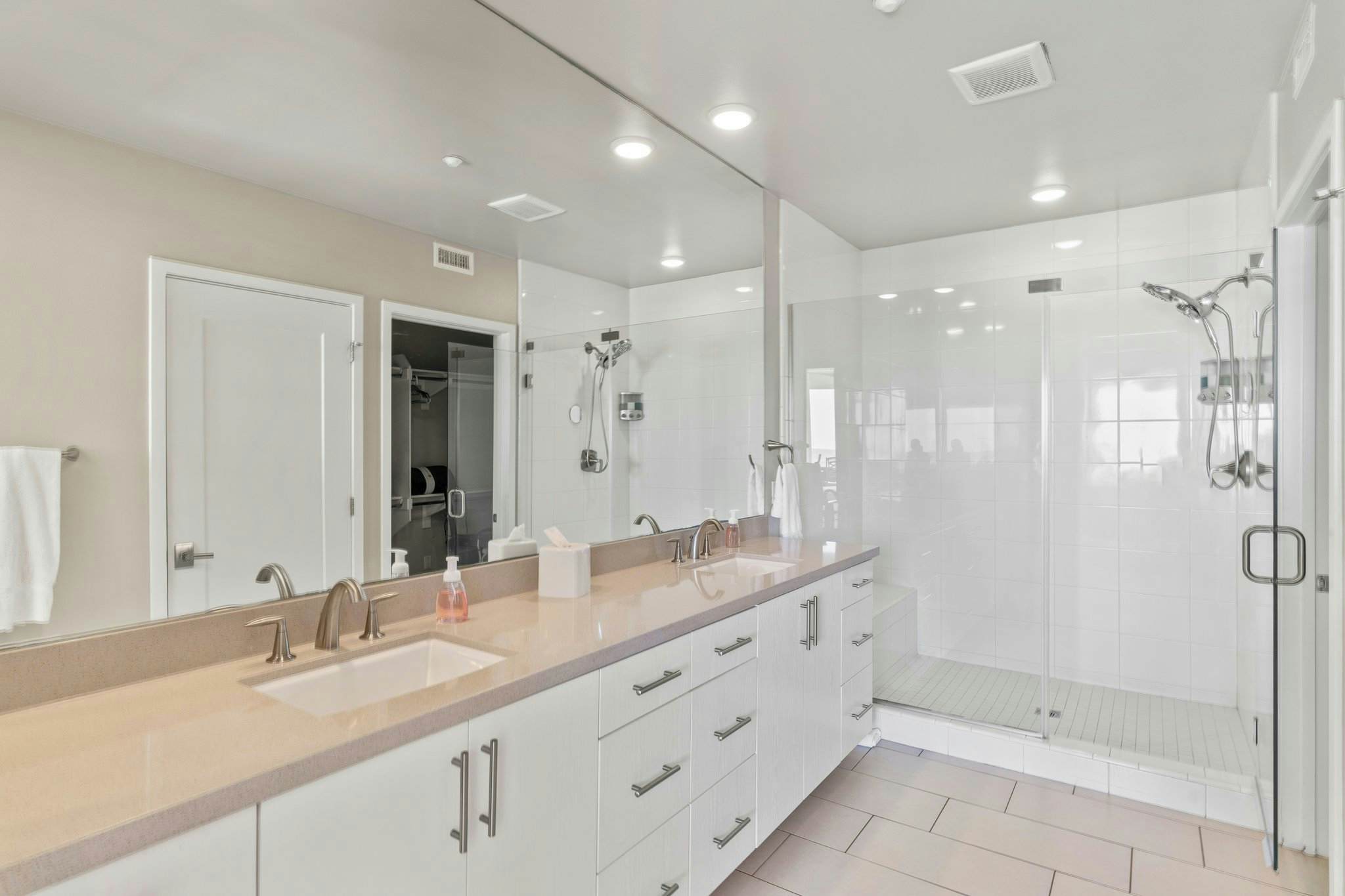 Oceanside Oasis Oceanfront Luxury 700S-103