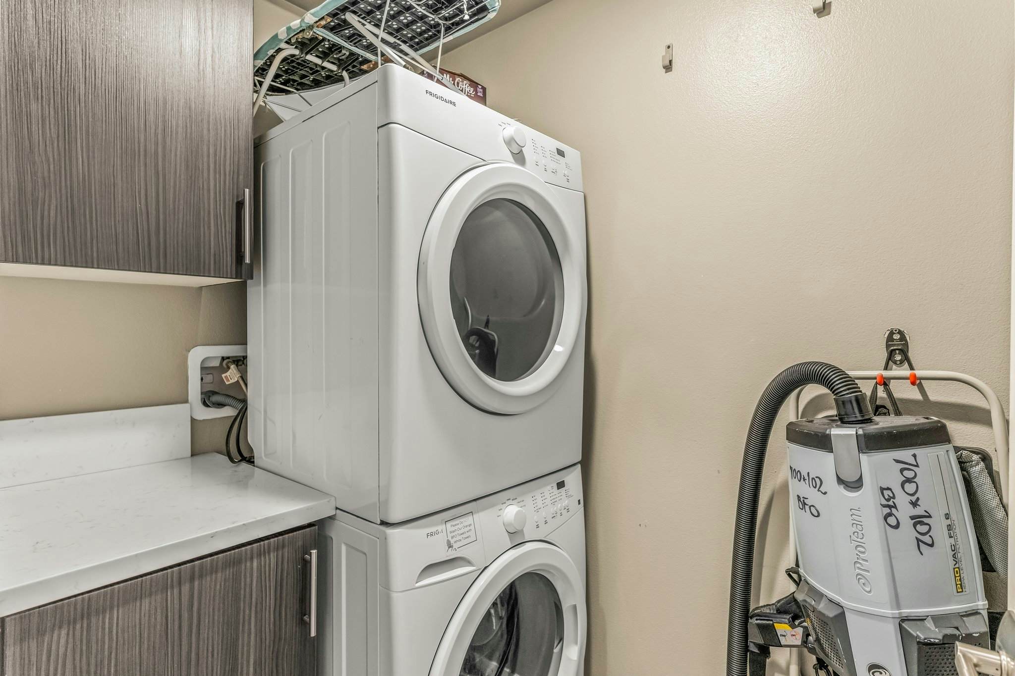 Oceanside Escape - Oceanfront - 700S-102