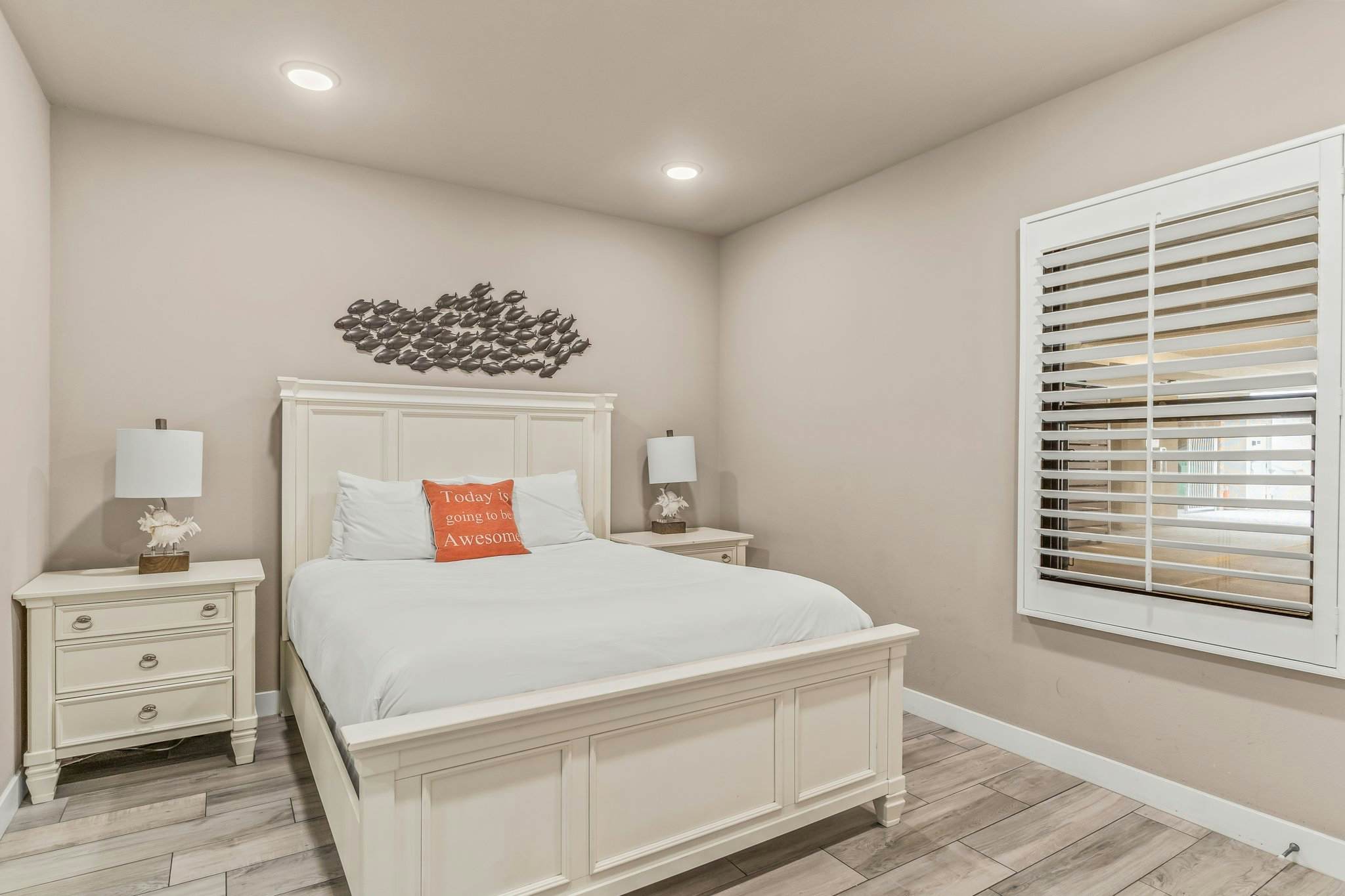 Oceanside Escape - Oceanfront - 700S-102