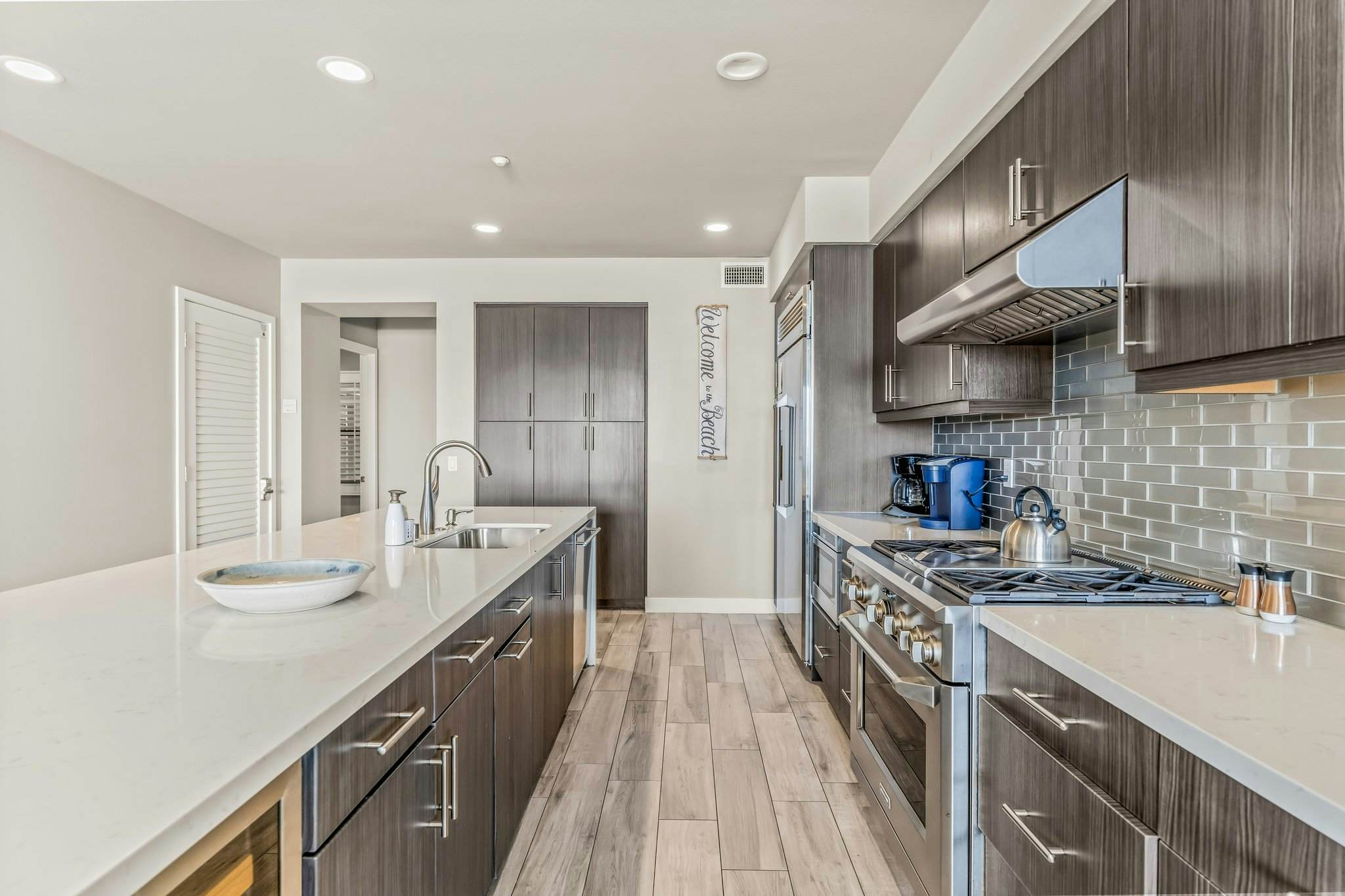 Oceanside Escape - Oceanfront - 700S-102