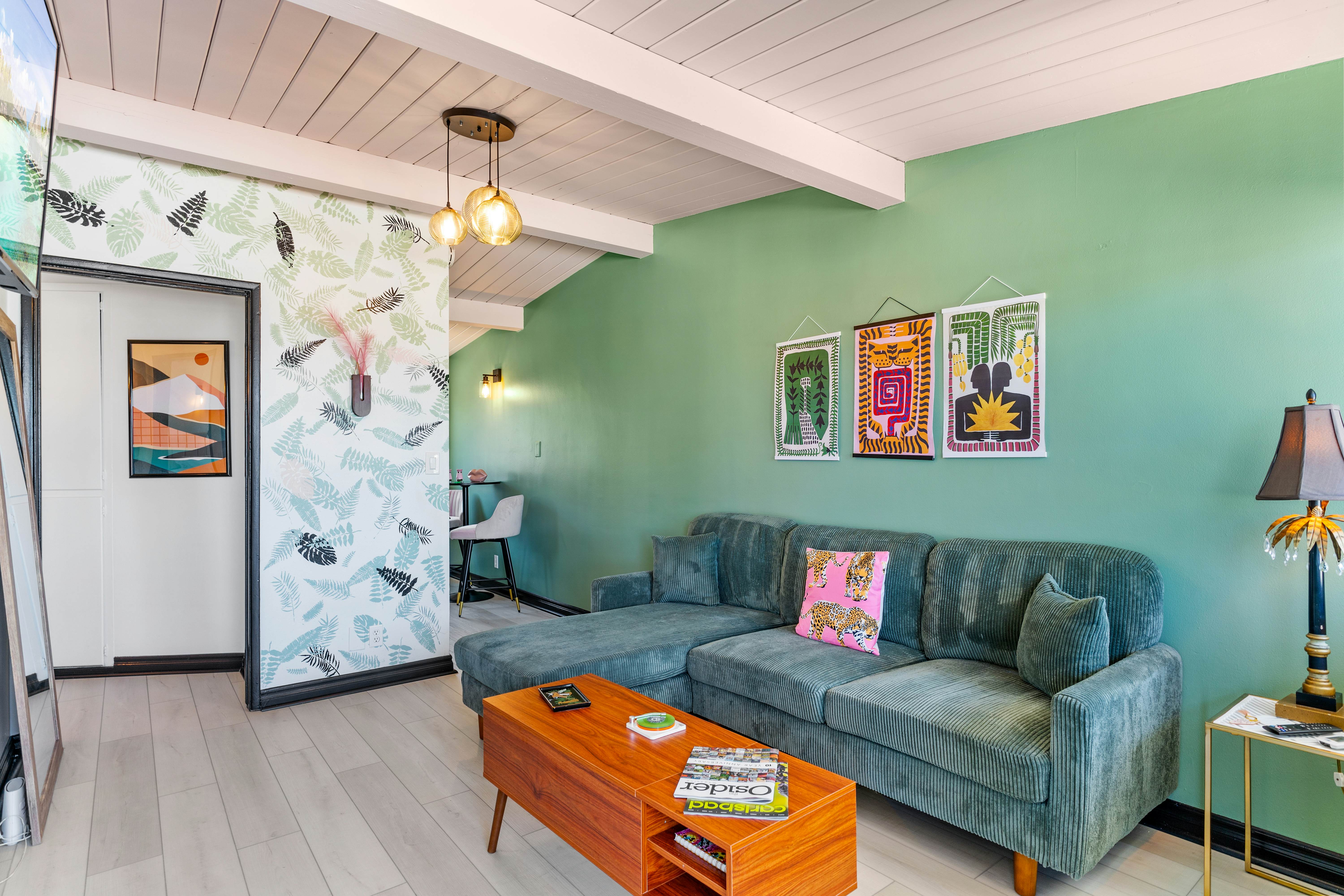 Day in Paradise - O'side Palms