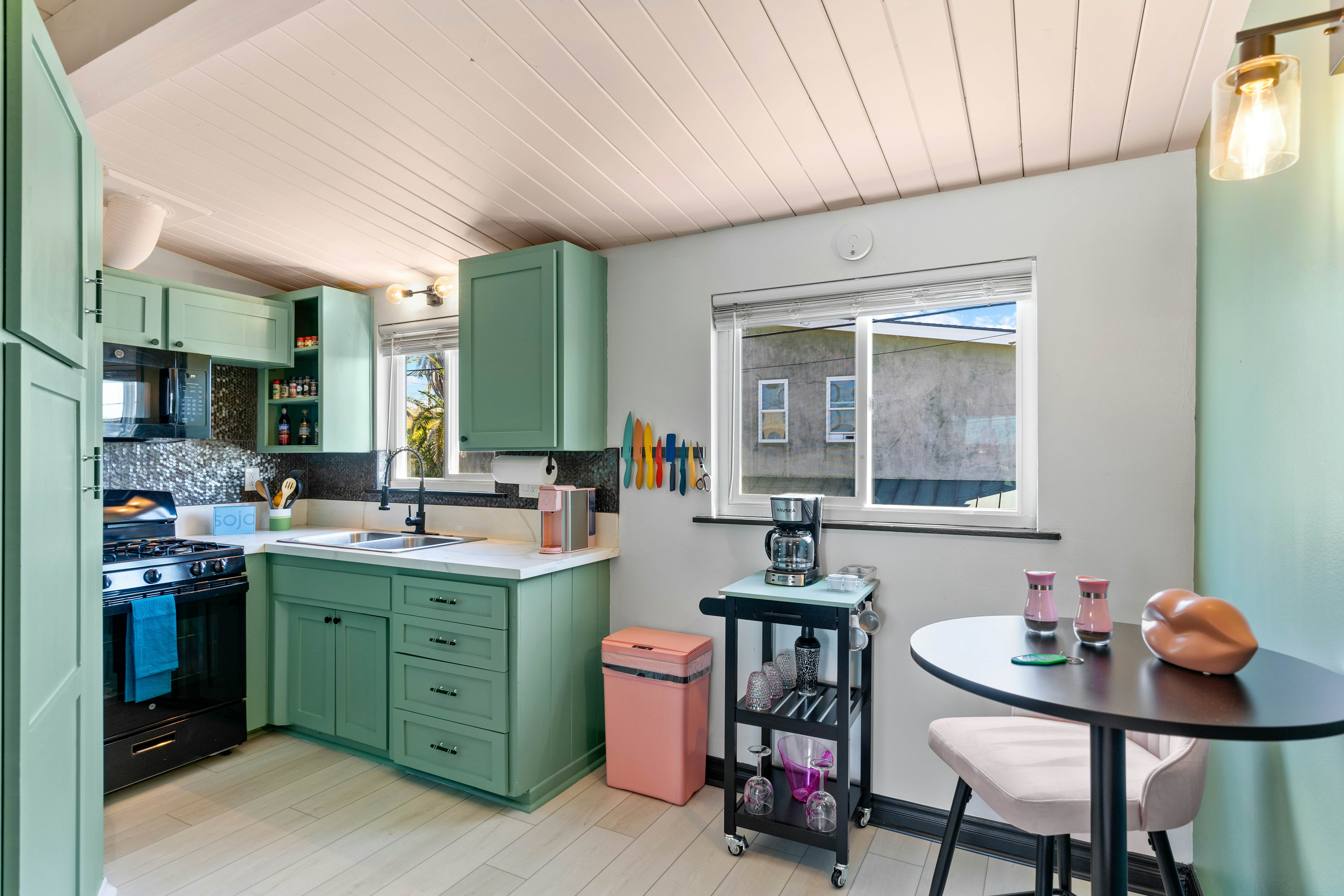 Day in Paradise - O'side Palms