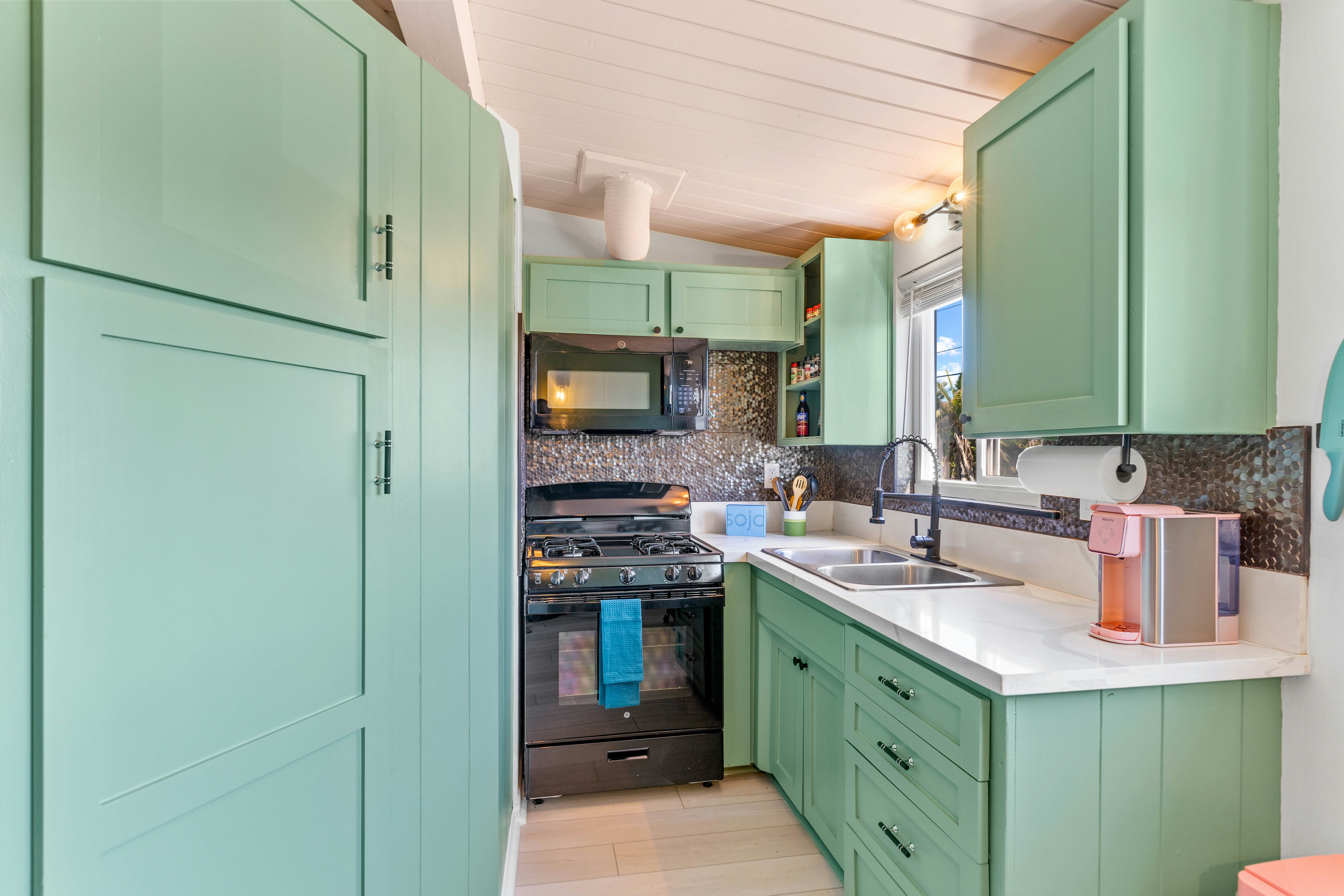 Day in Paradise - O'side Palms