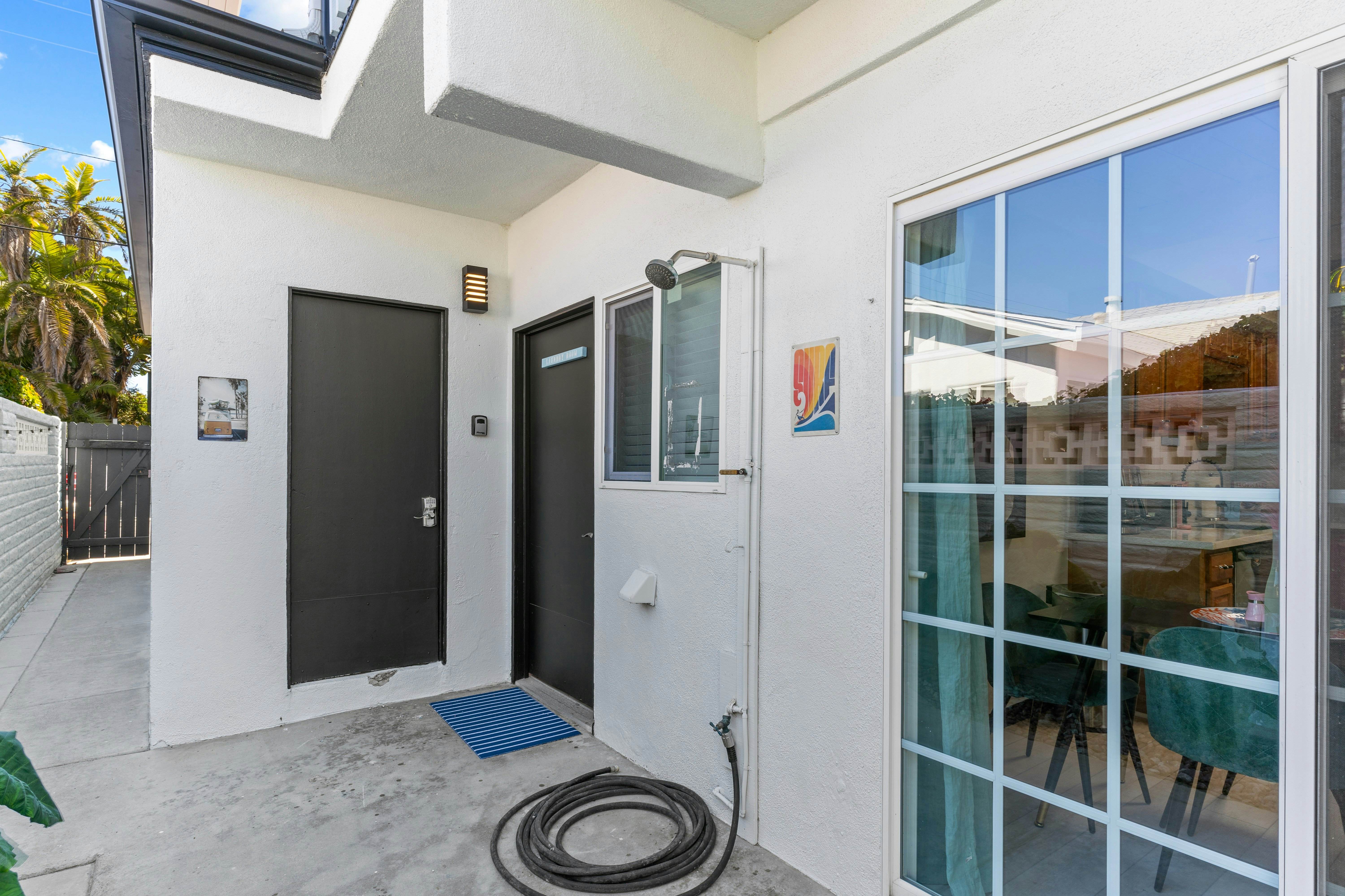 Day in Paradise - O'side Palms