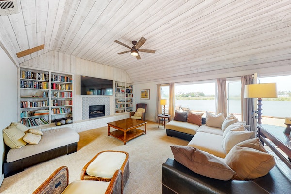 The Normandy House at Saint Malo Spacious and Charming Retreat with tons of amenities