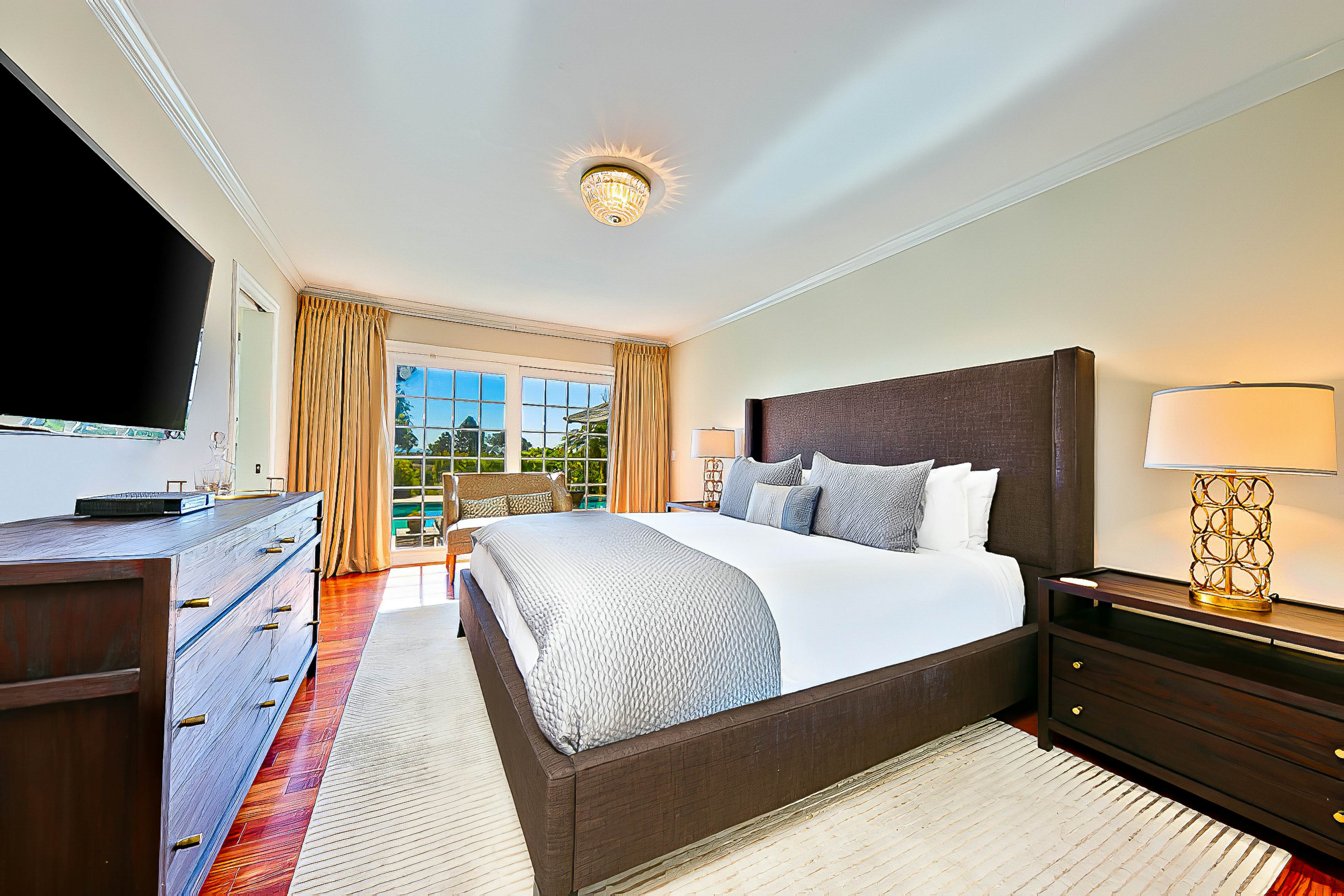 La Jolla Scenic Retreat