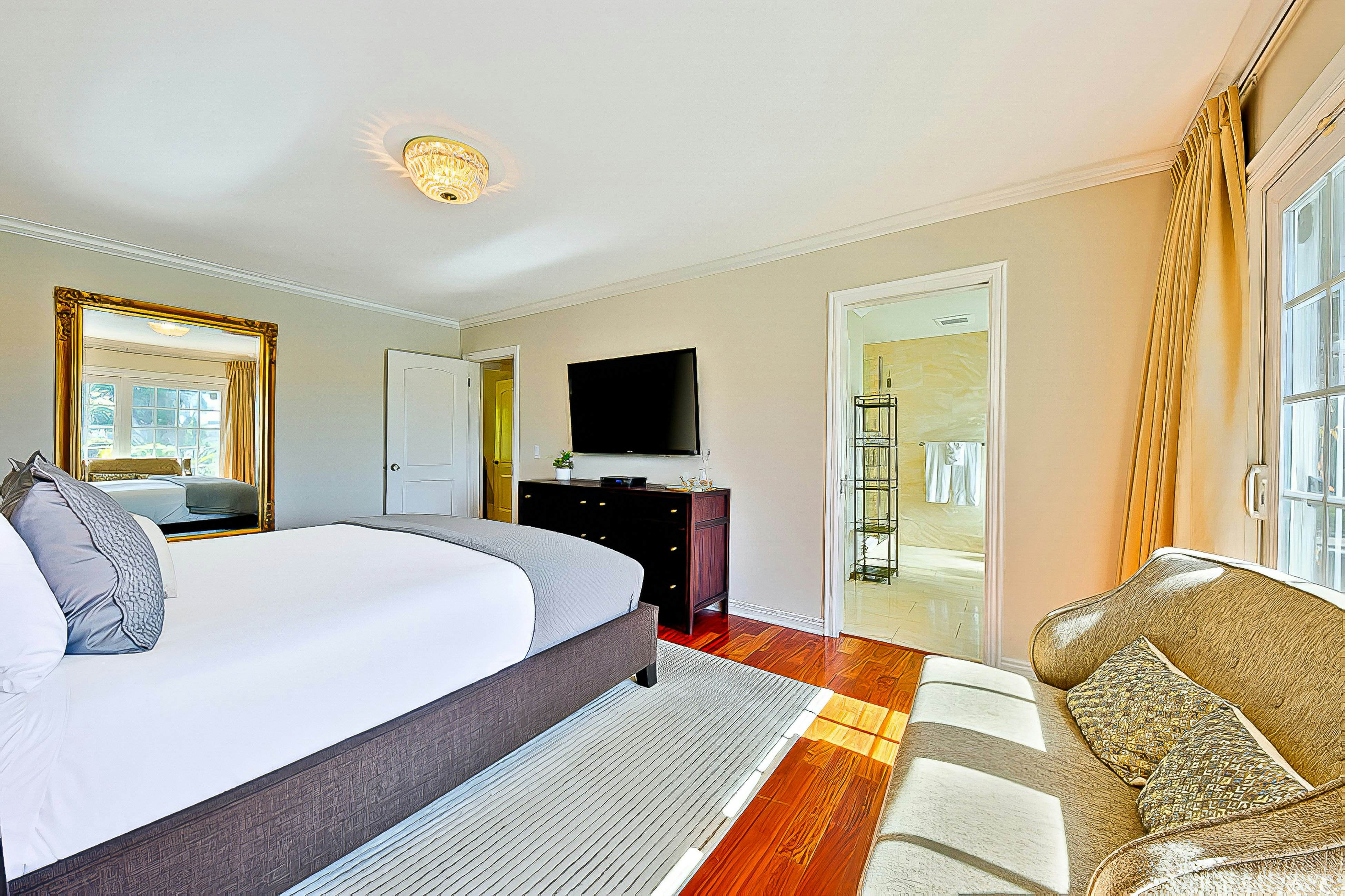 La Jolla Scenic Retreat