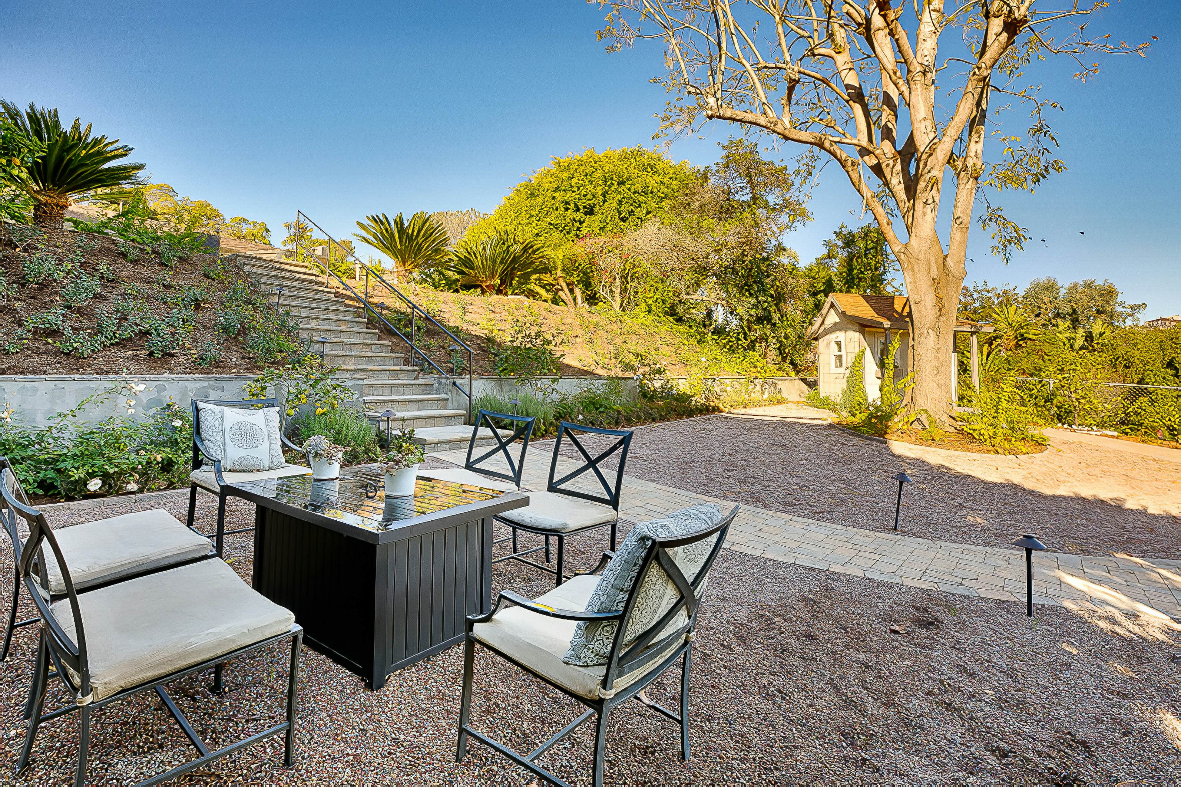 La Jolla Scenic Retreat