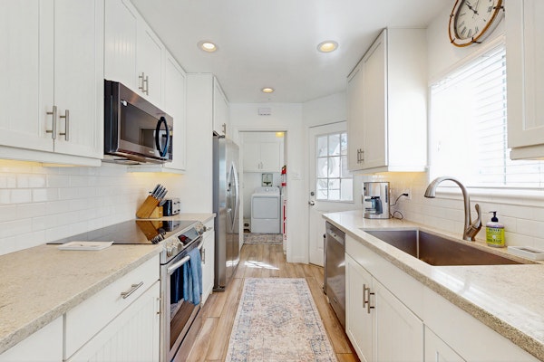 Sunset Seaside Oside 3BR Oceanfront