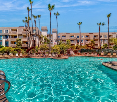 Breakwater Escape A 200