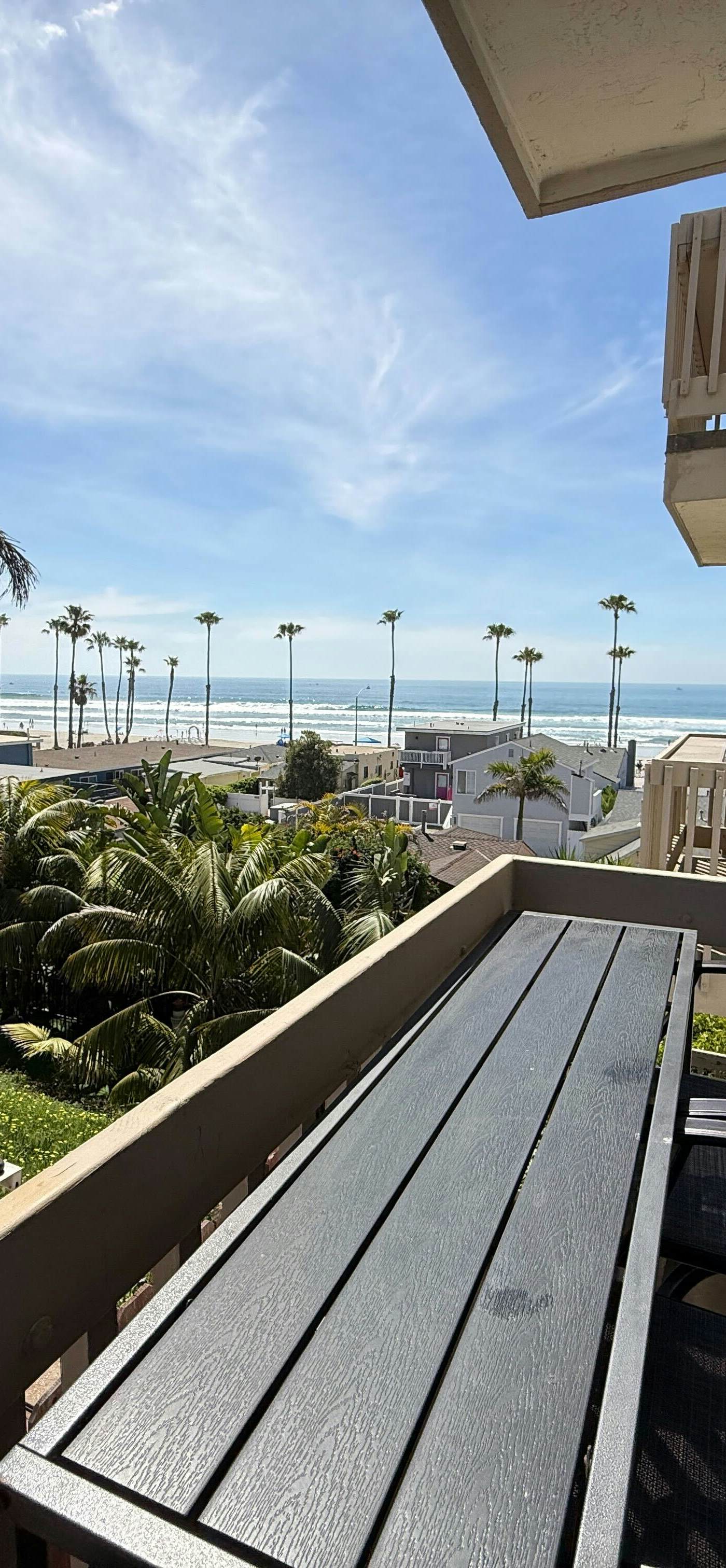 Breakwater Escape A 200