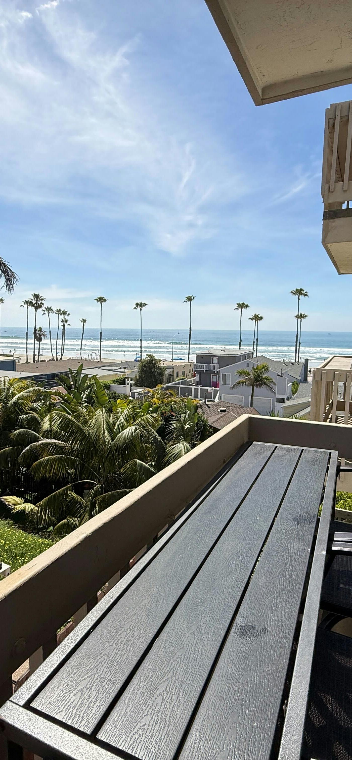 Breakwater Escape A 200