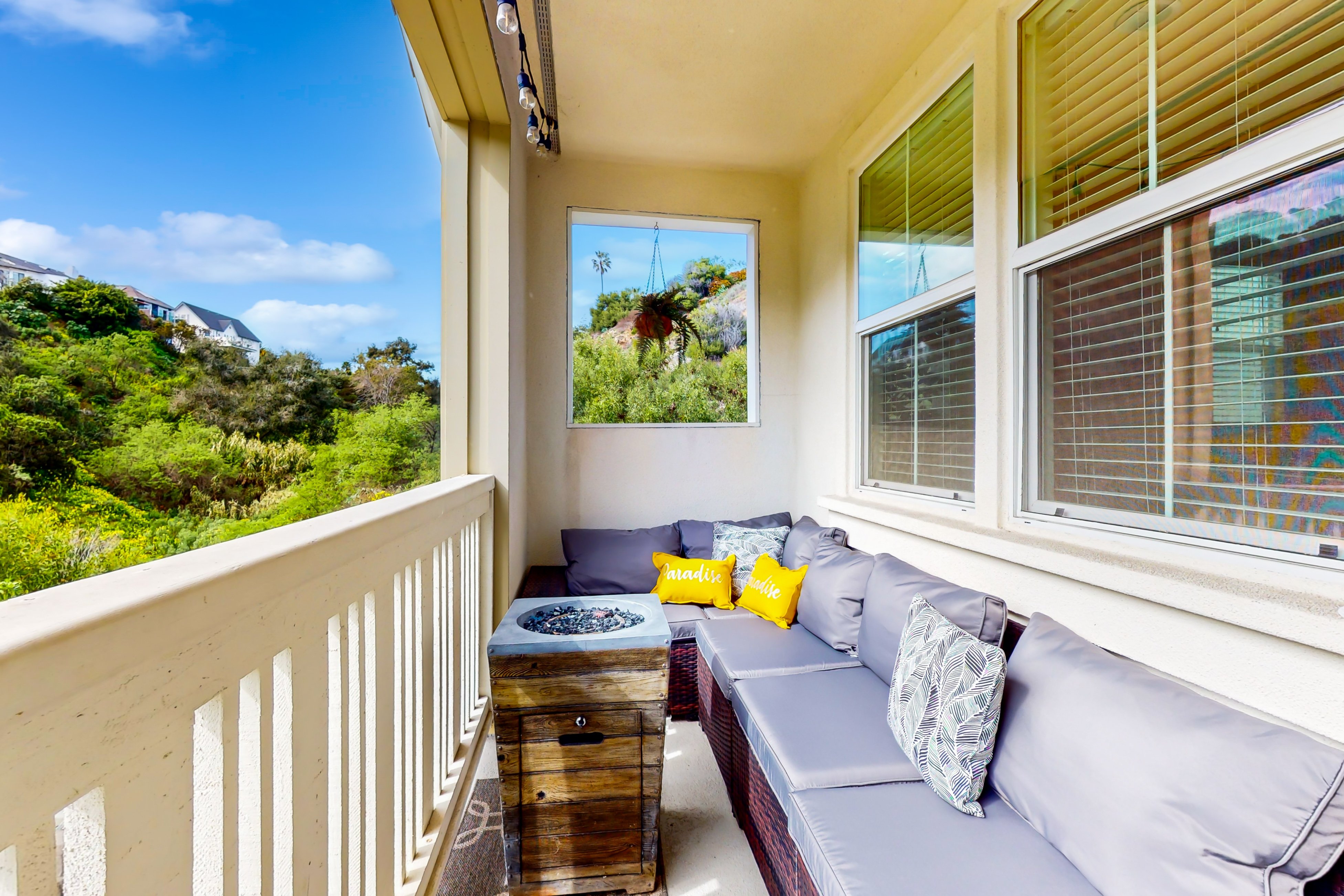 Plumeria Retreat - Modern, 3-story townhome with pool & patio - 30-Night Minimum