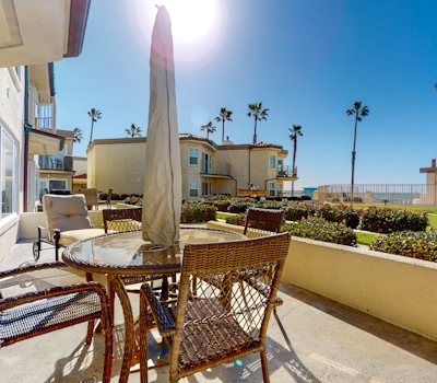 Beachfront Condo at the Sea