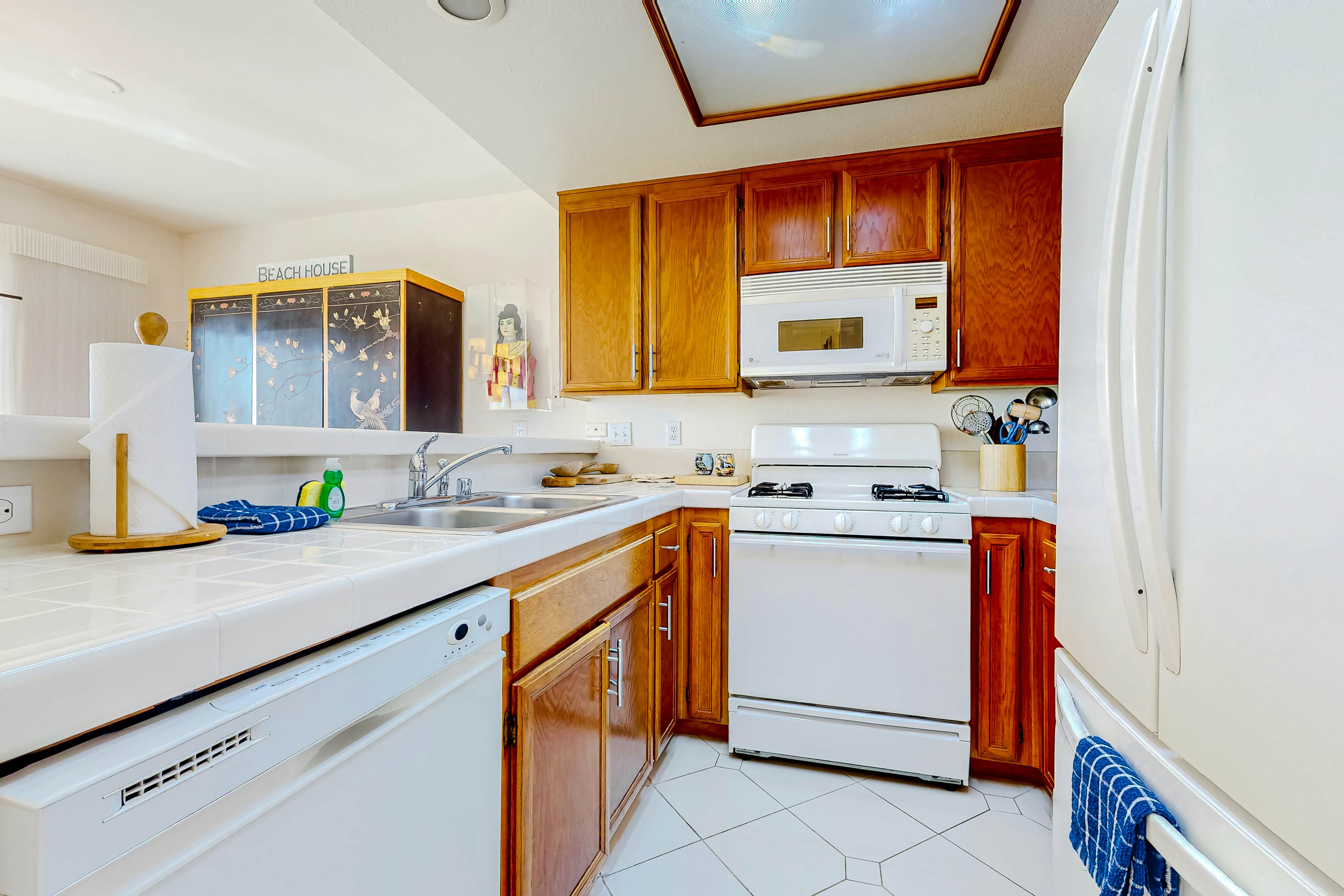 Beachfront Condo at the Sea