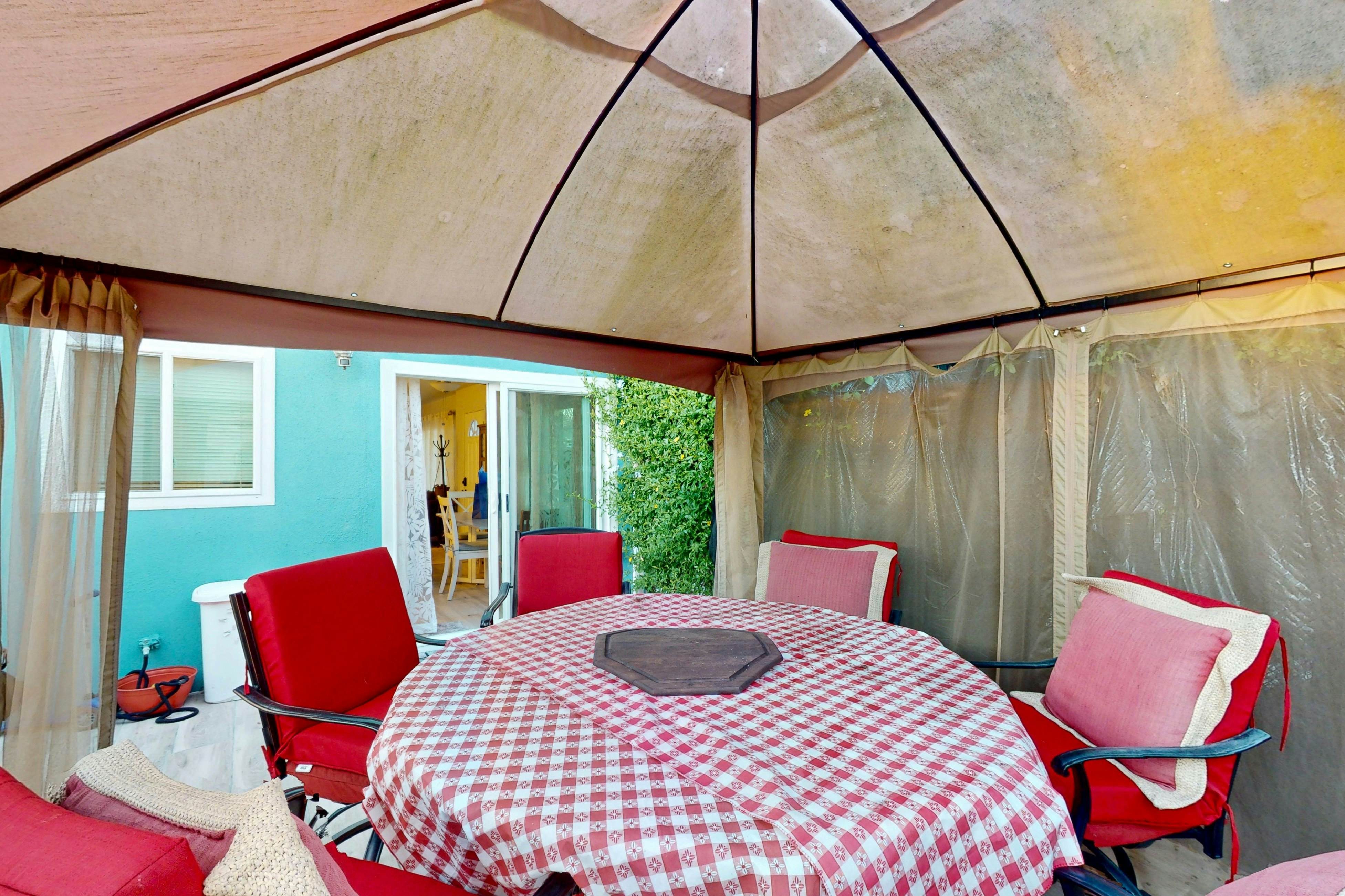 Pacific Beach Cottage