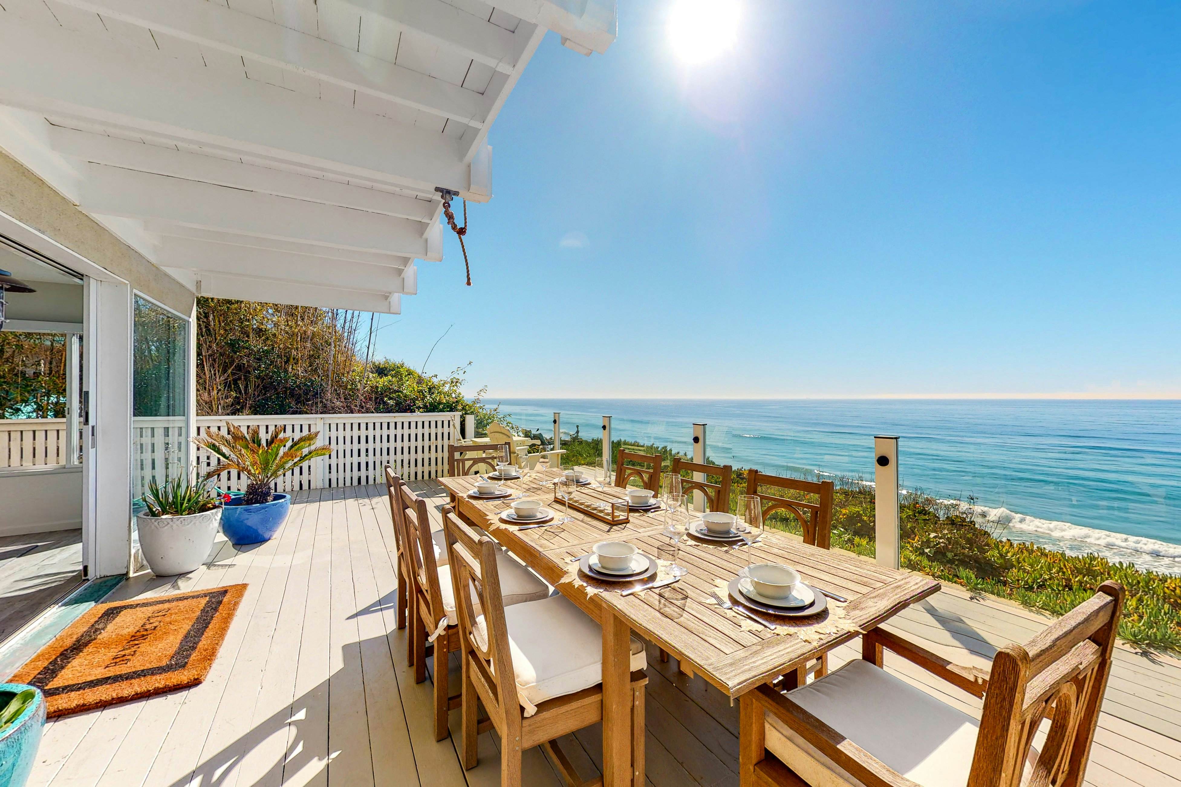 Pacific Ocean Paradise