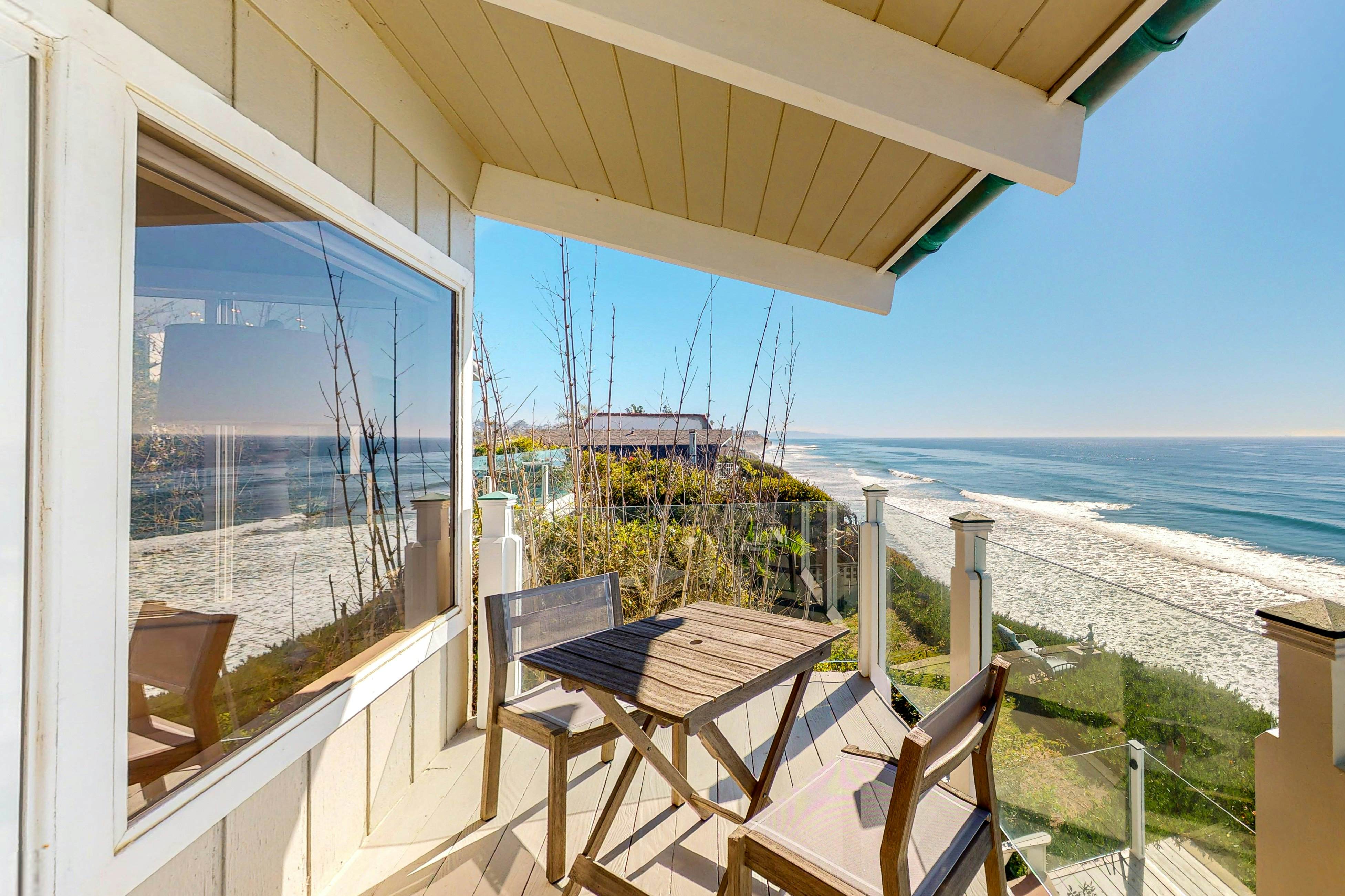 Pacific Ocean Paradise