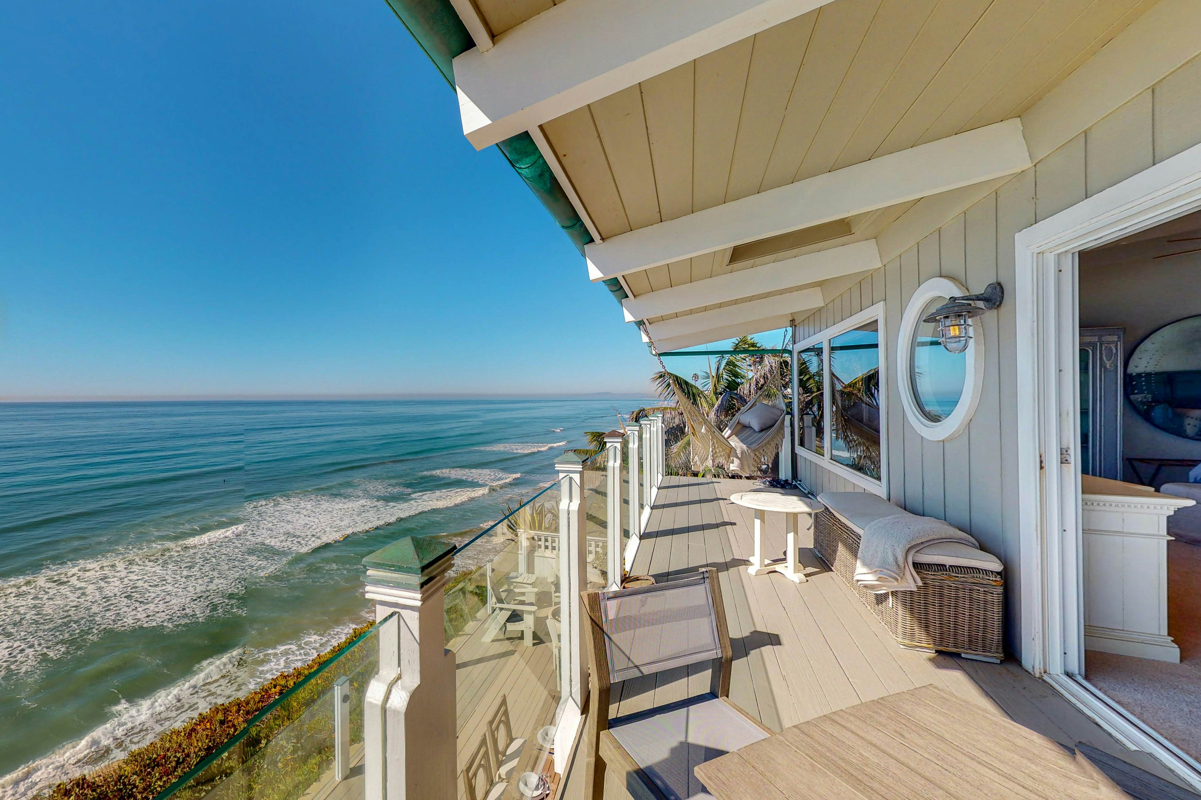 Pacific Ocean Paradise