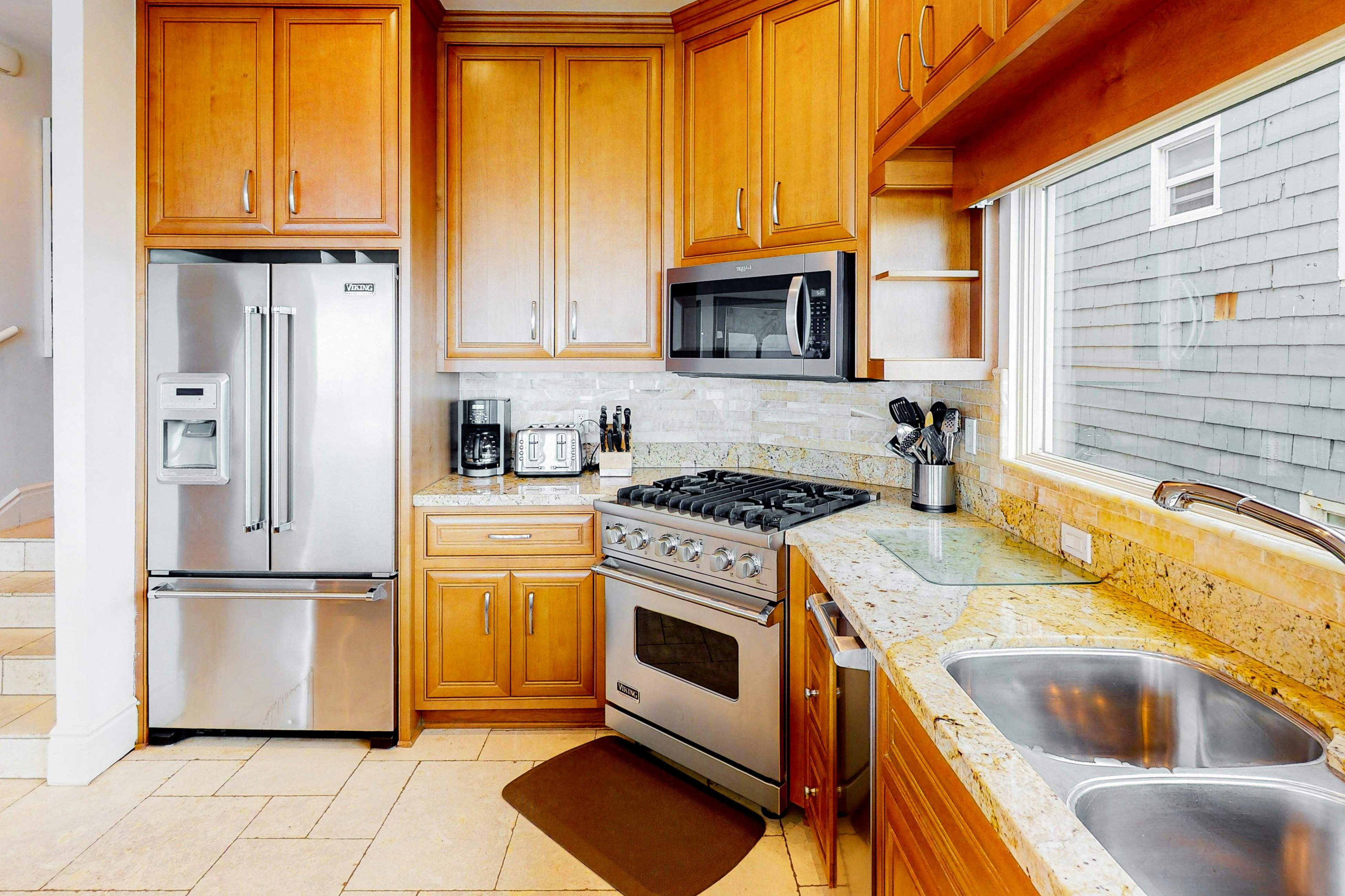 Luxury Beachfront Getaway - Main