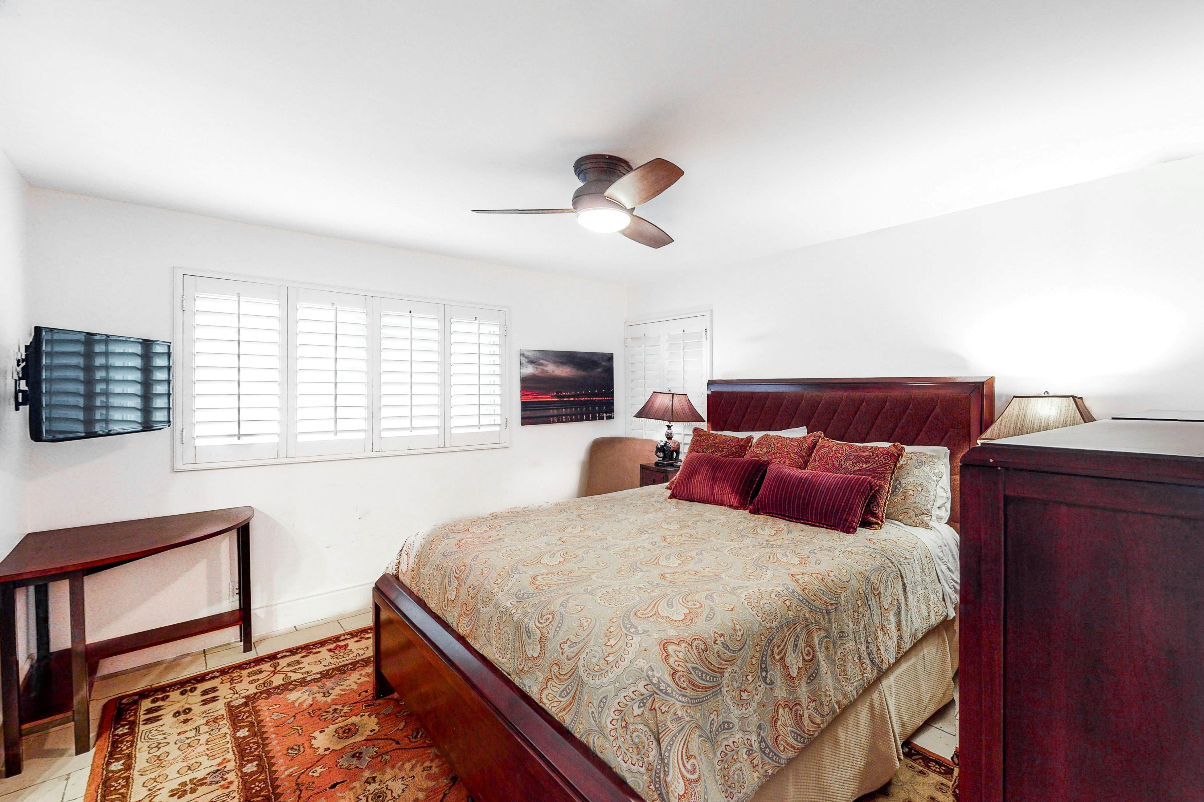 Luxury Beachfront Getaway - Main