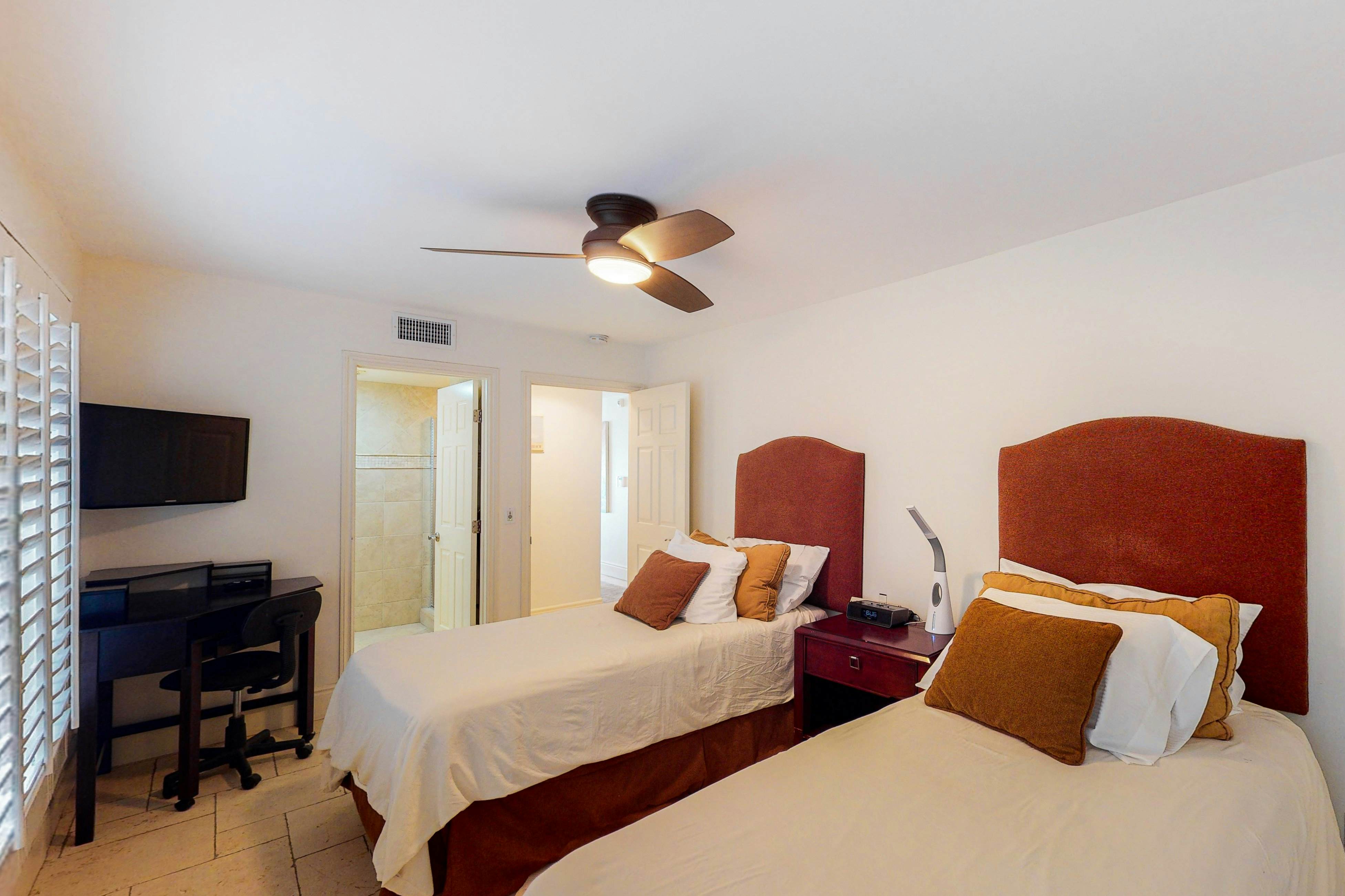 Luxury Beachfront Getaway - Main