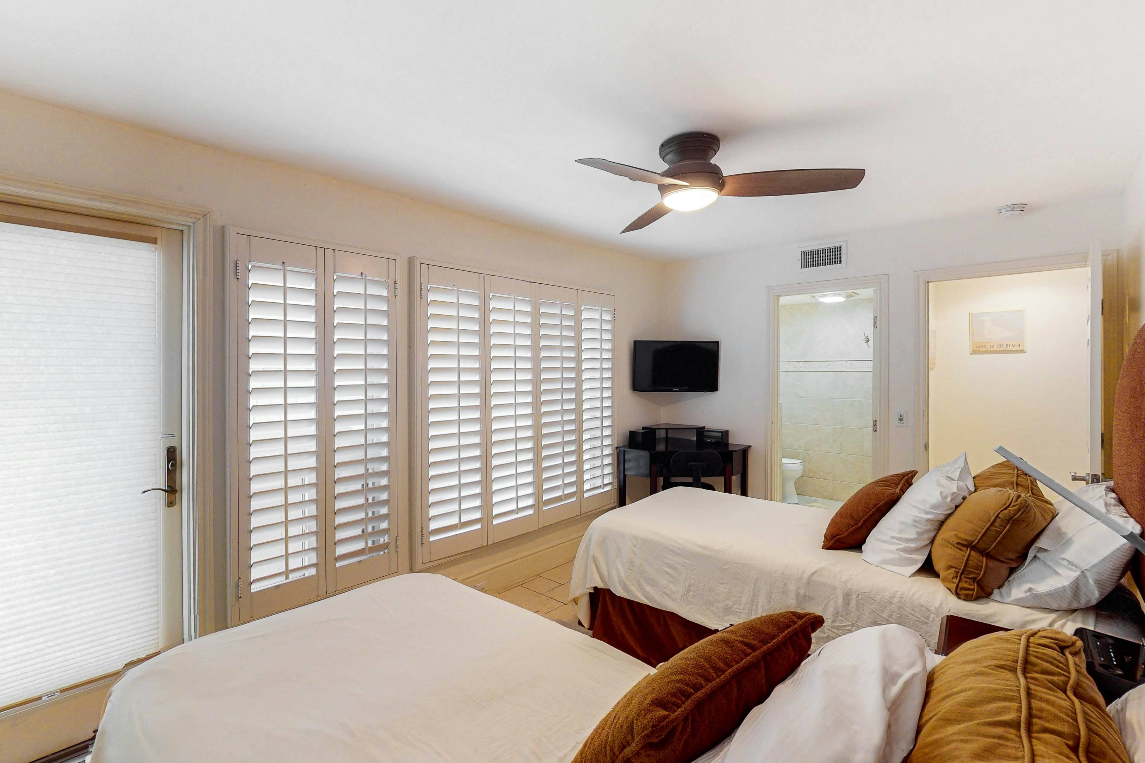 Luxury Beachfront Getaway - Main