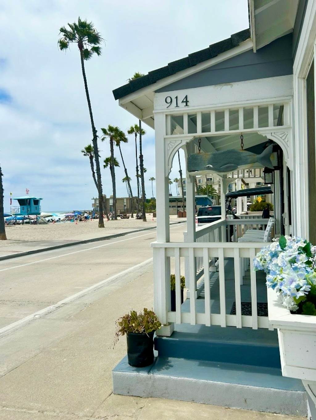 The Strand Cottage Beachfront