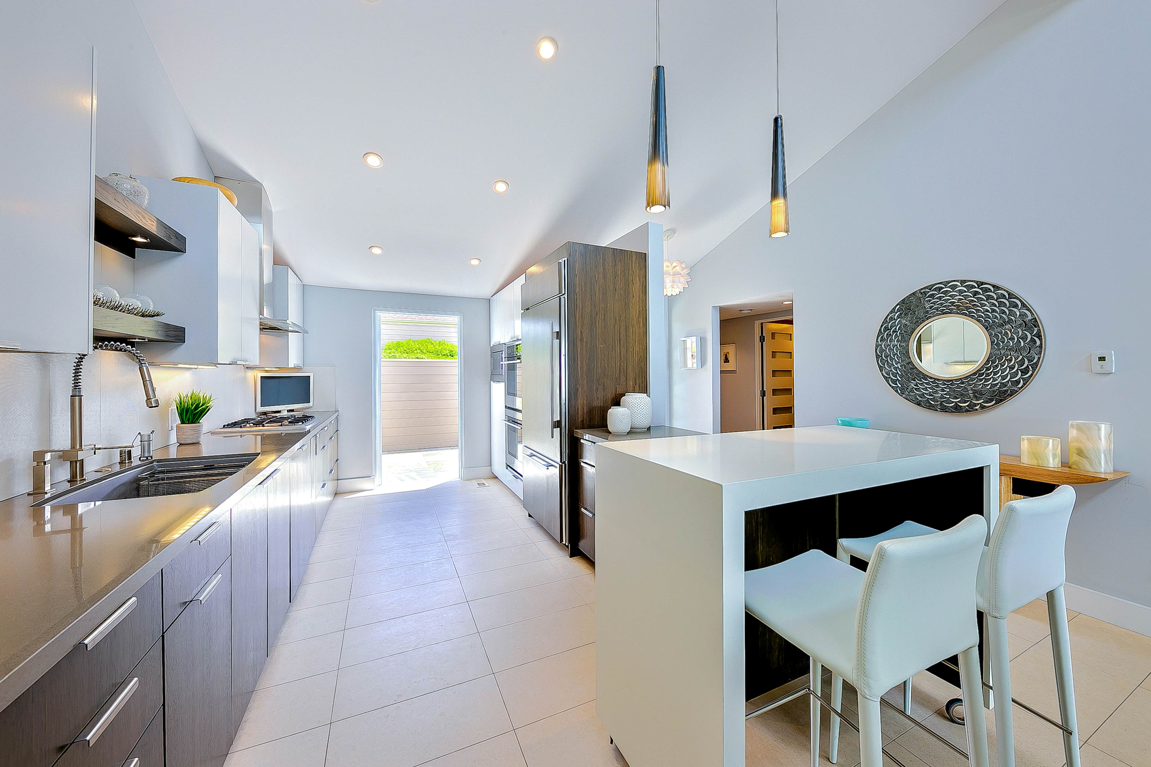 Seabluffe Ocean Spray