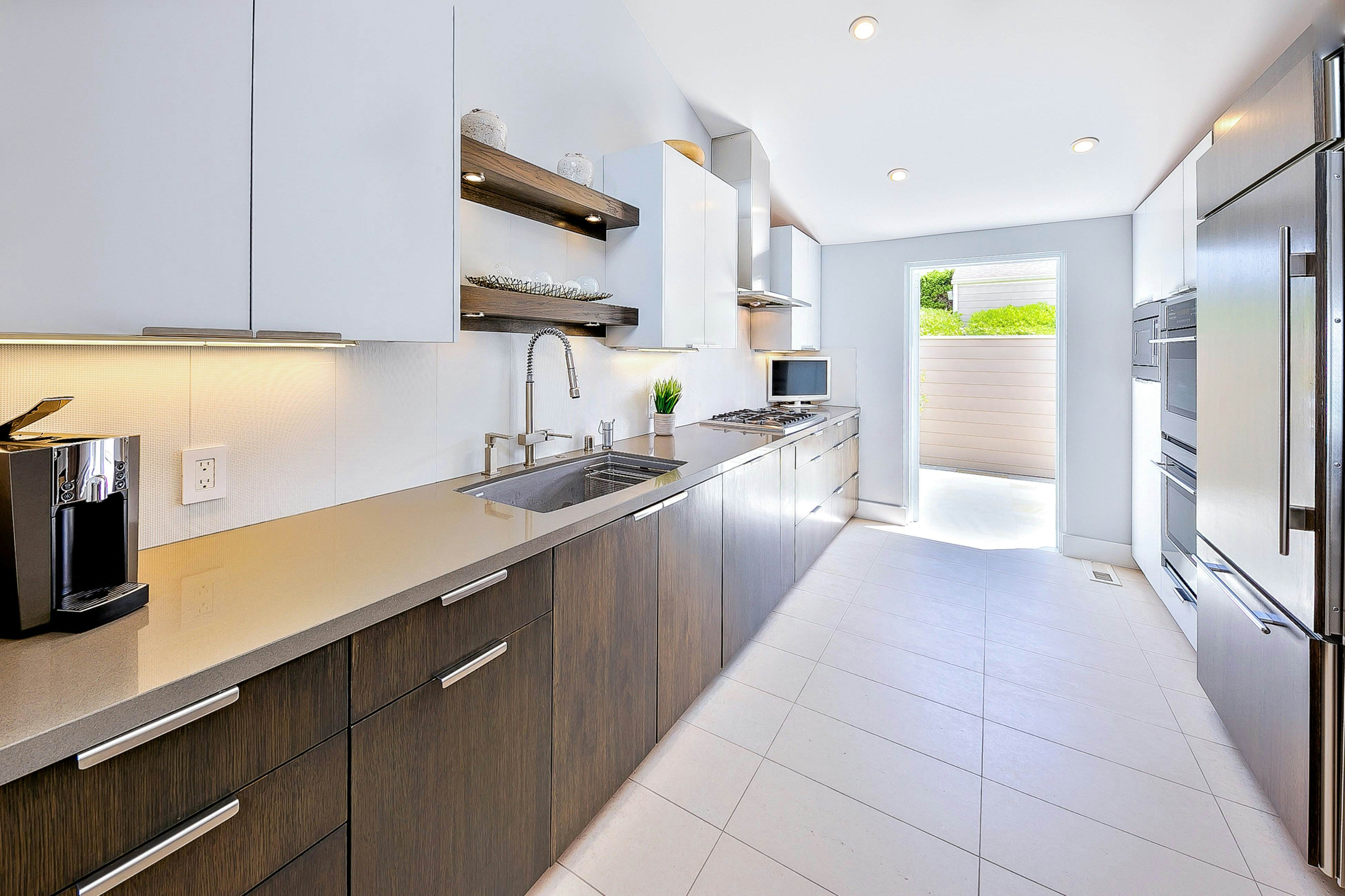 Seabluffe Ocean Spray