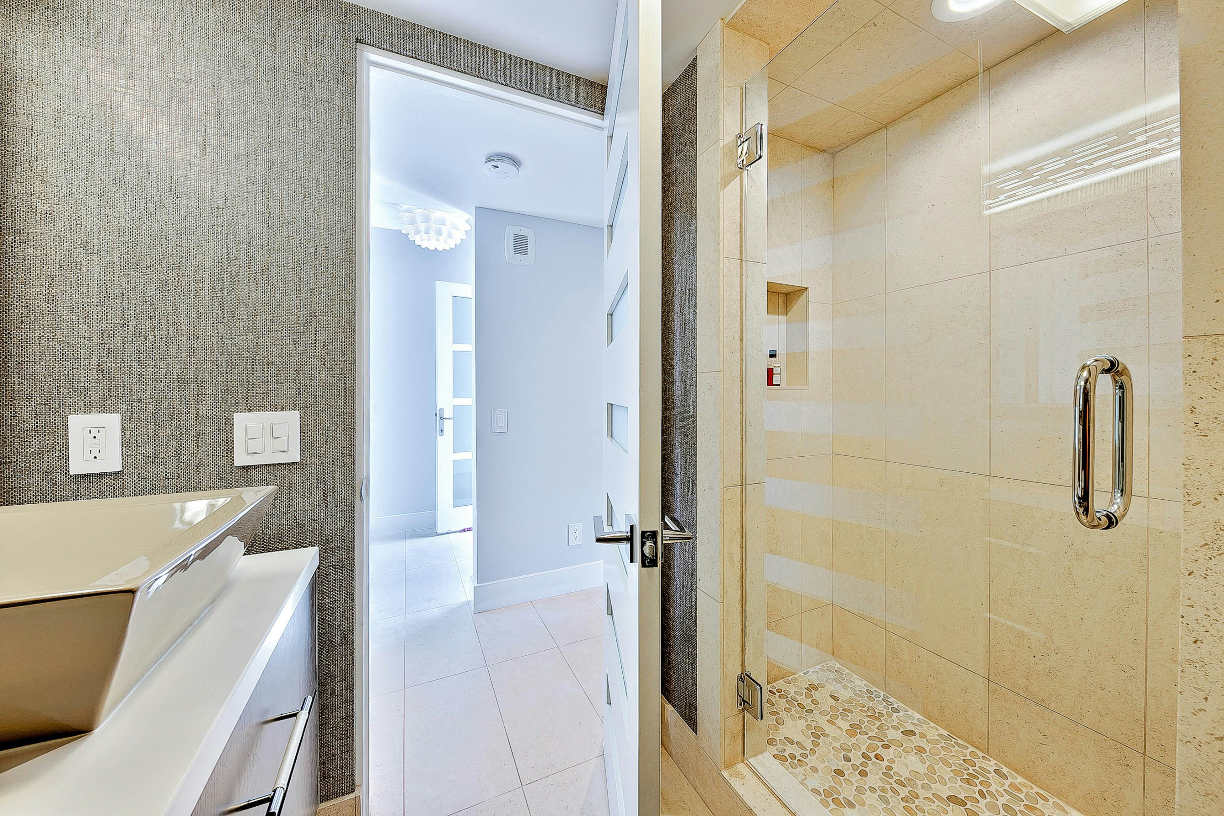 Seabluffe Ocean Spray