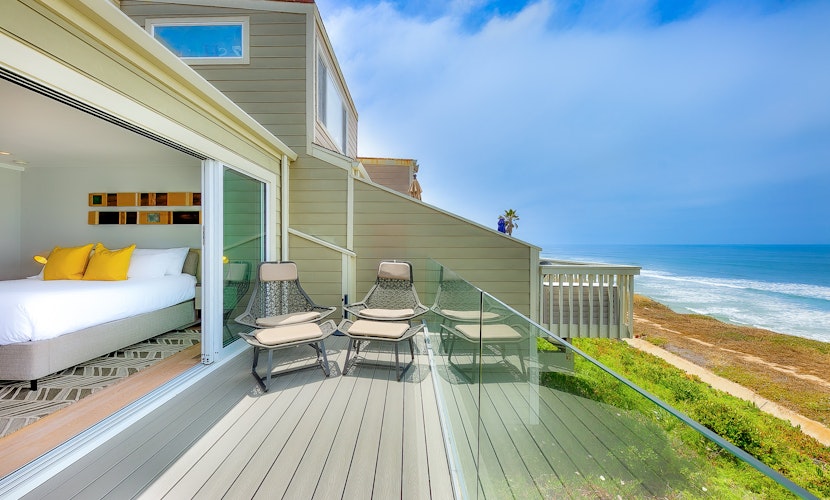 Seabluffe Ocean Spray: Sweeping Ocean-view condo near famous beaches - heated pool & tennis