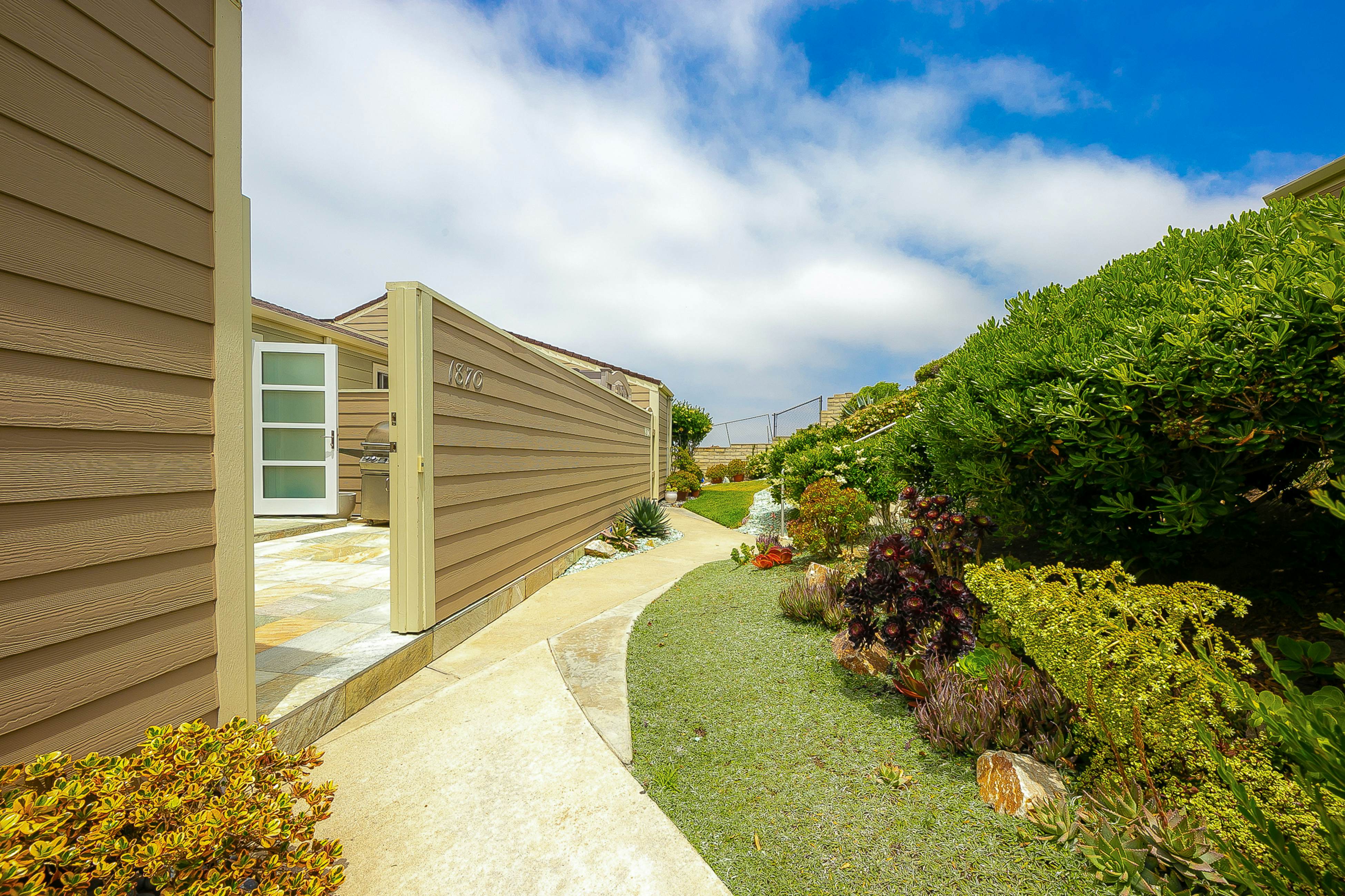 Seabluffe Ocean Spray