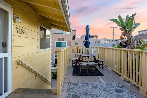 Mimi's & Nana's Beach House