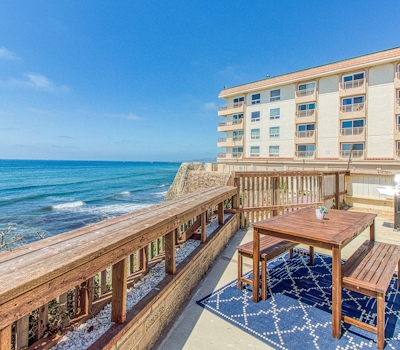 Ocean Beach Cliffs Sanctuary