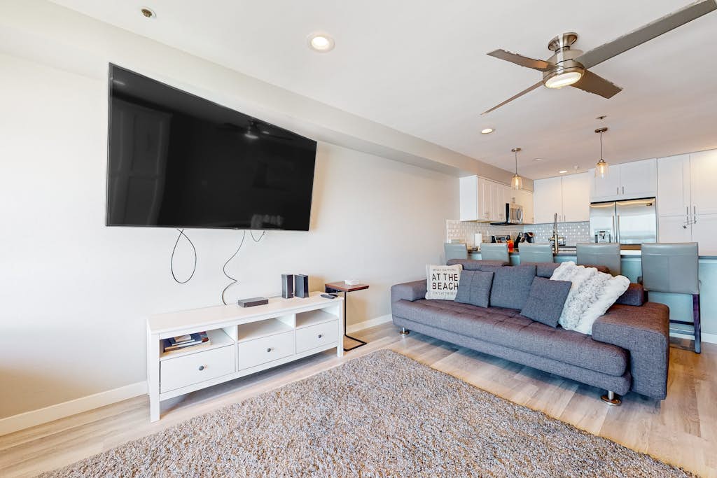 Blue Wave Penthouse Oceanview