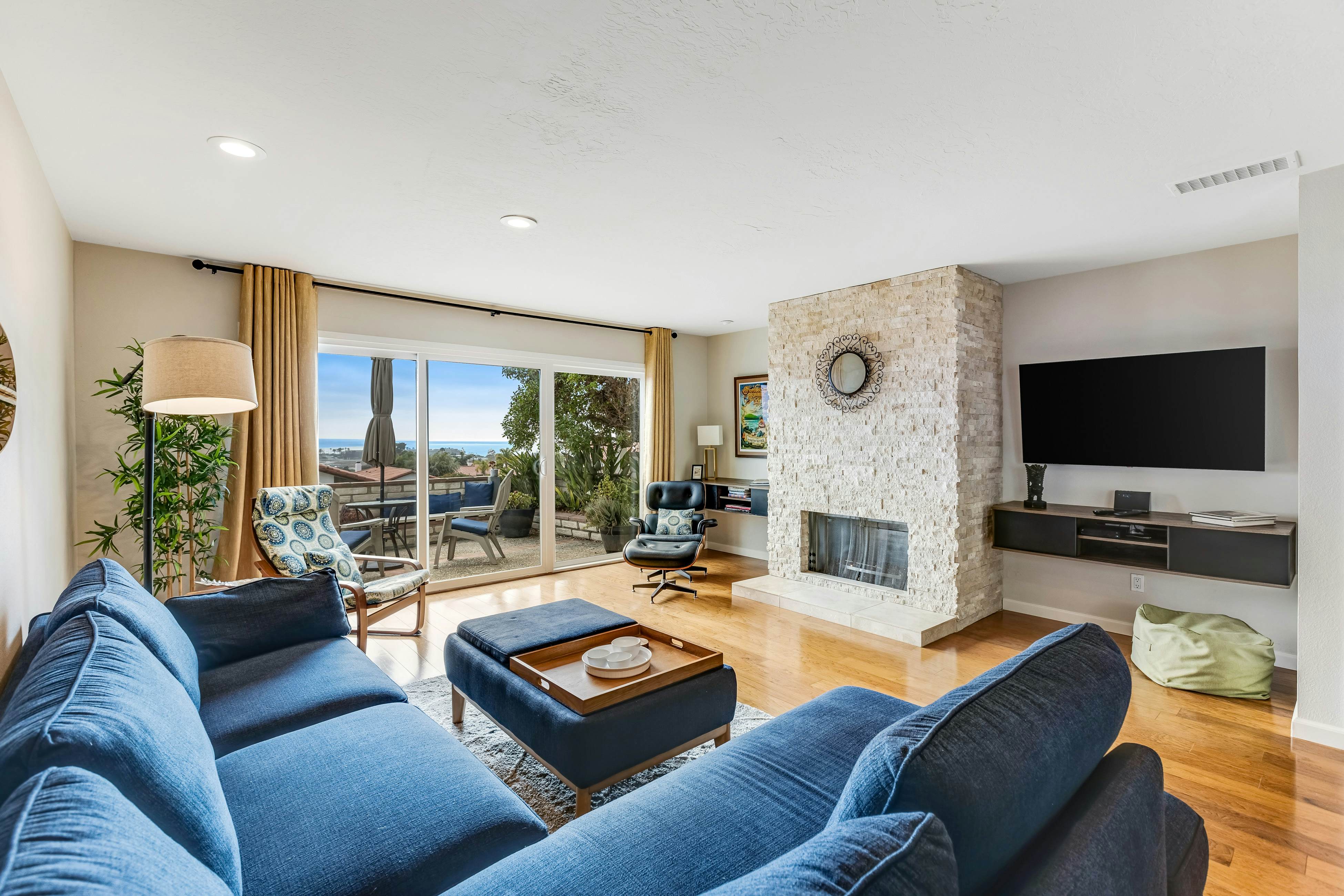 Clover Pacific Views