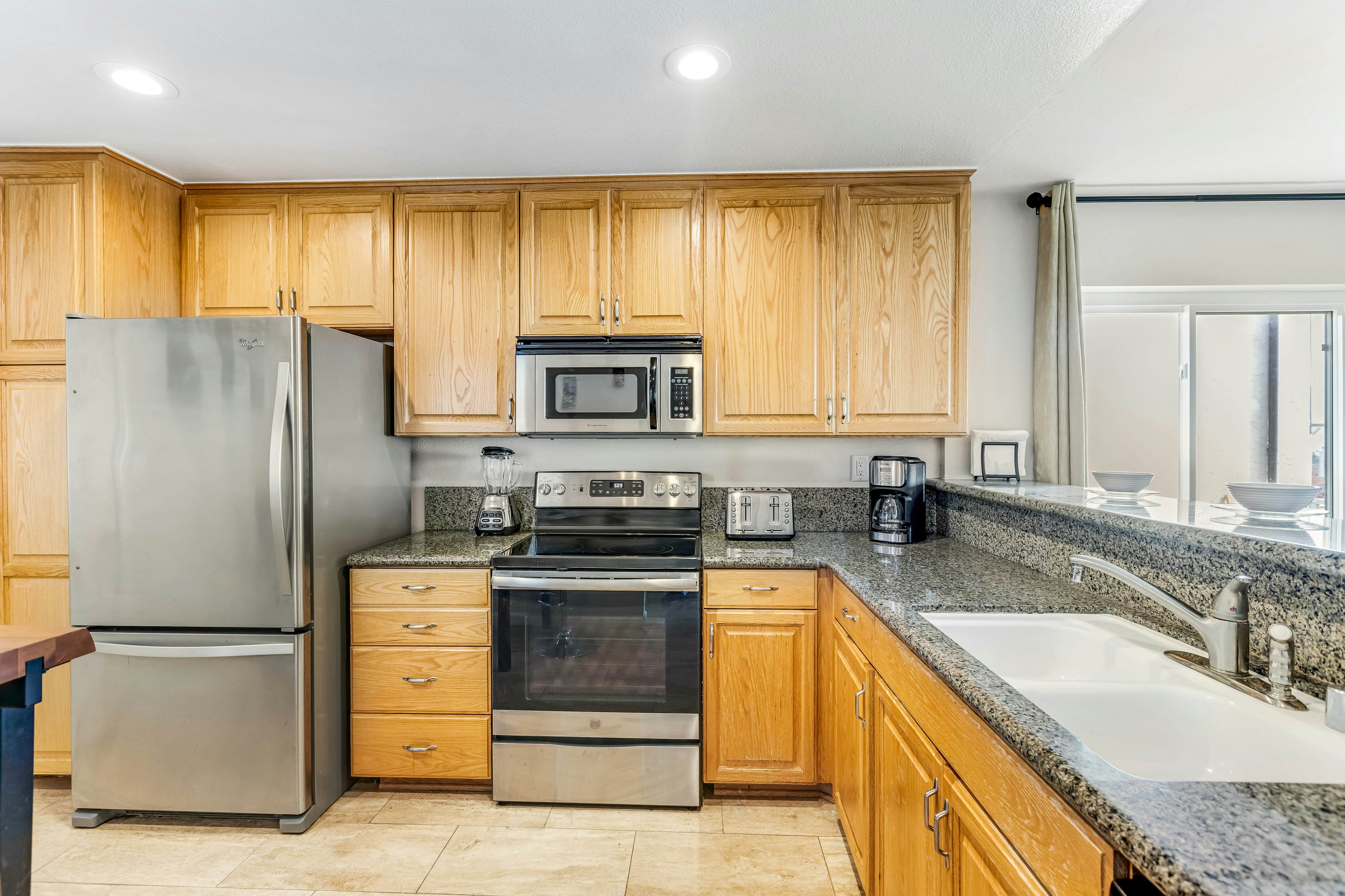 Clover Pacific Views