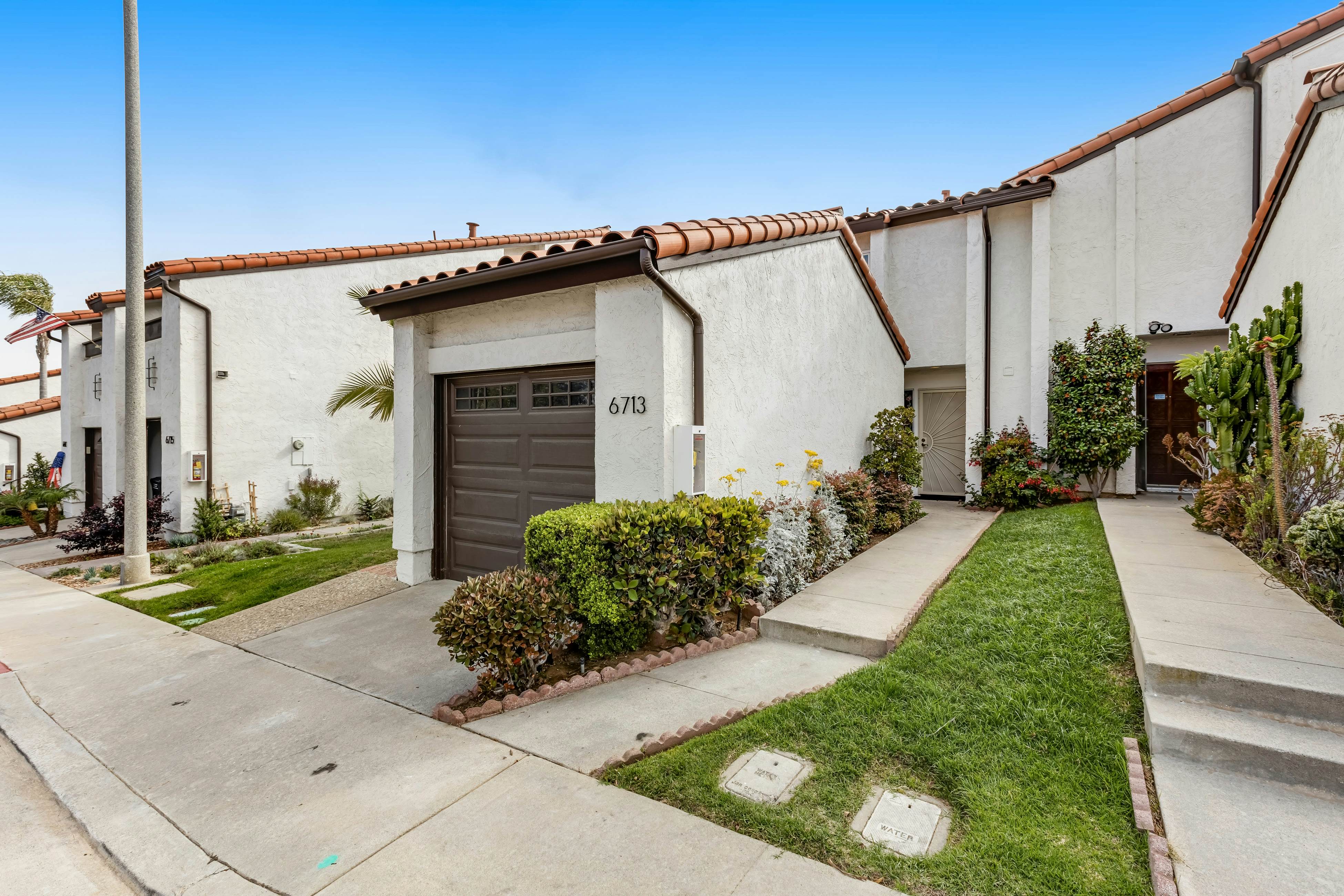 Clover Pacific Views